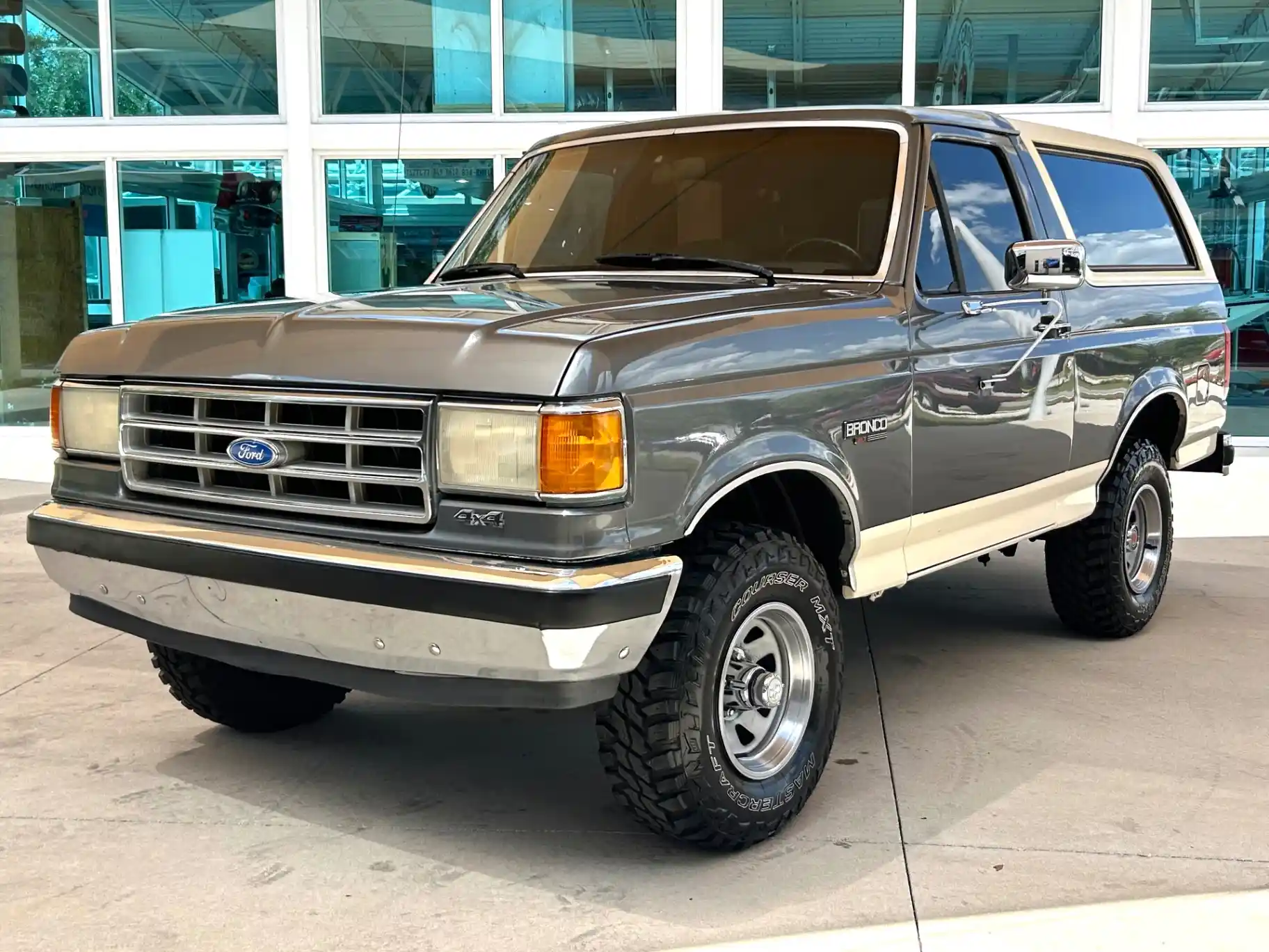 bricknose-ford-bronco-eddie-bauer-for-sale-15