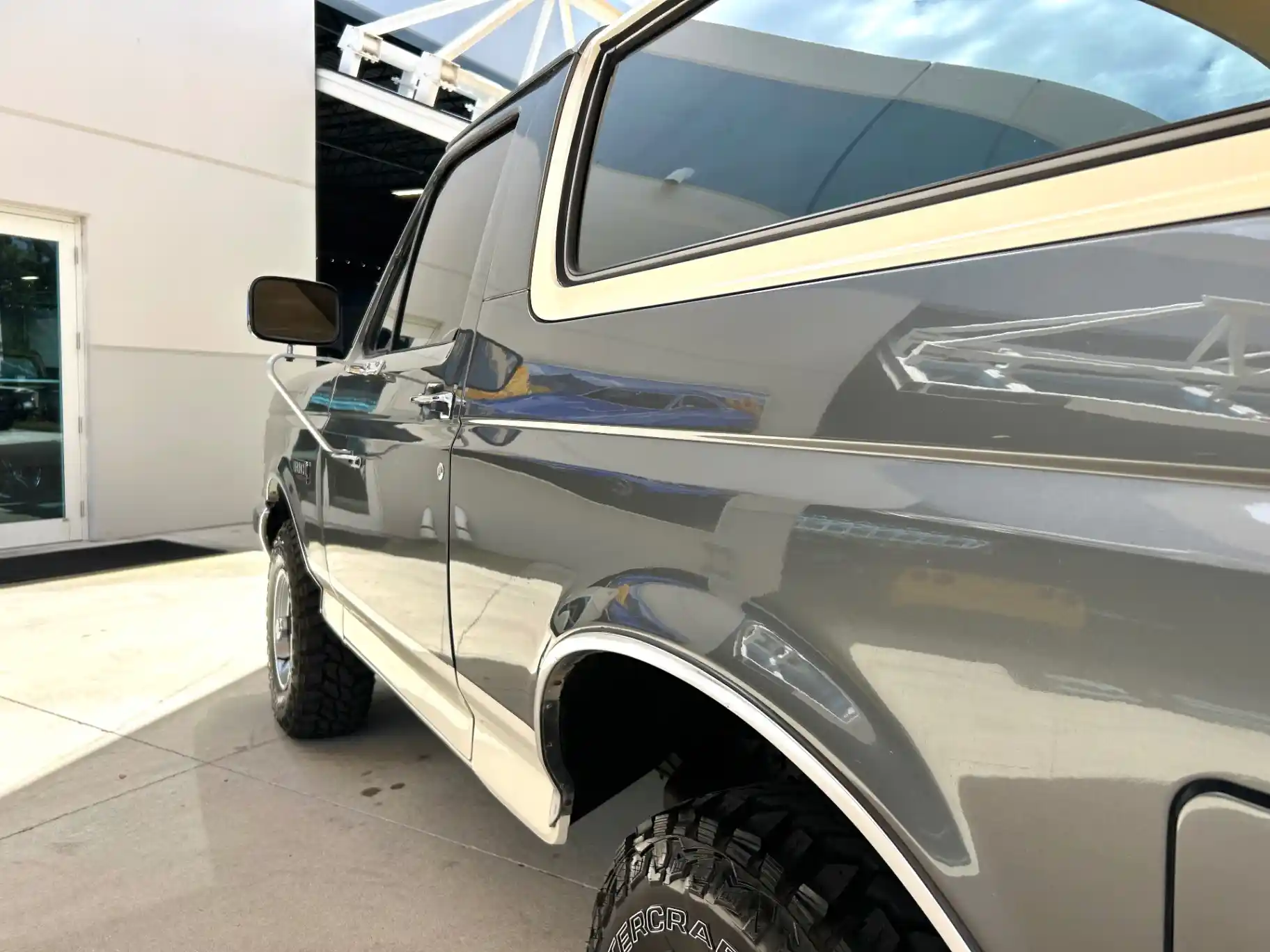 bricknose-ford-bronco-eddie-bauer-for-sale-29