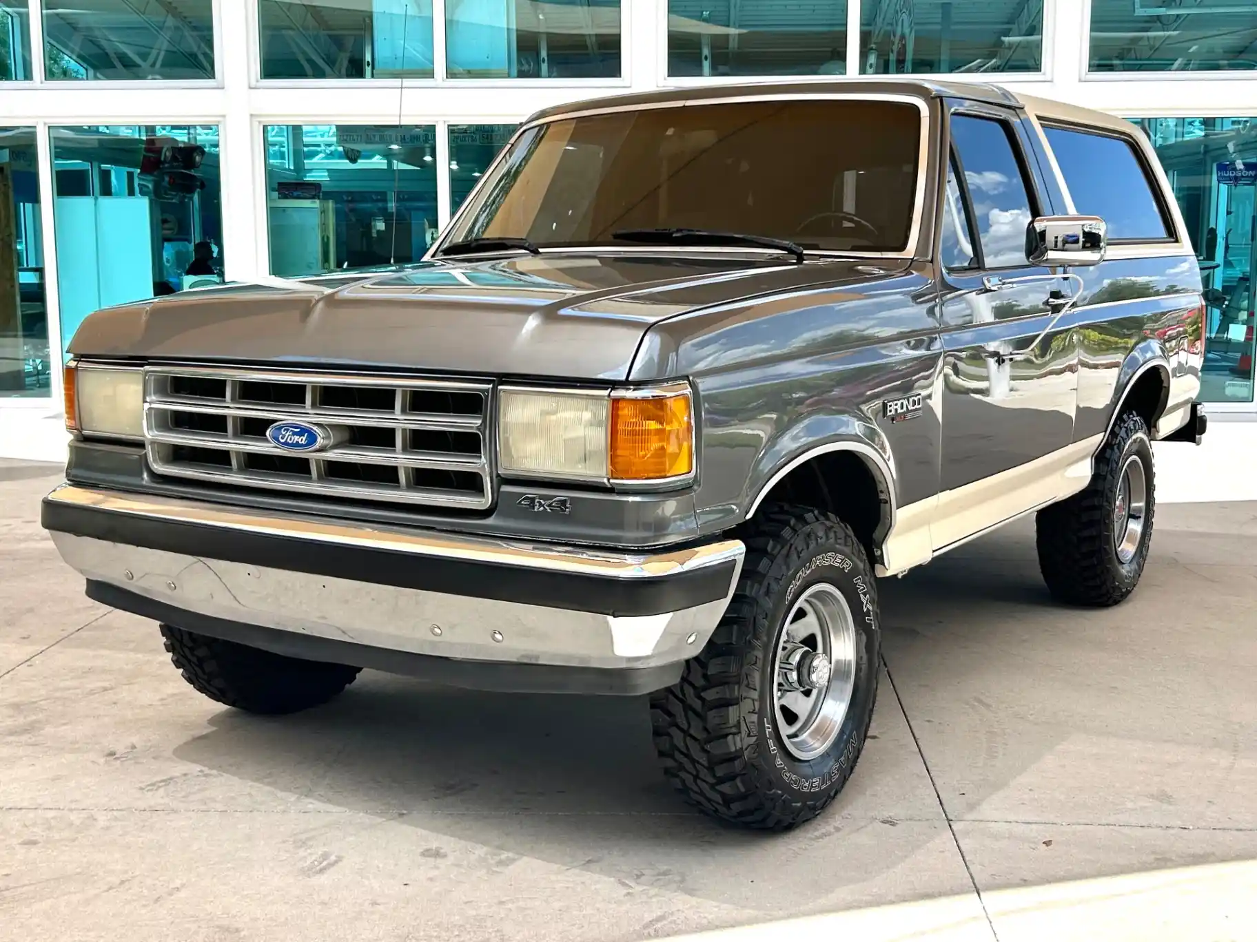 bricknose-ford-bronco-eddie-bauer-for-sale-35