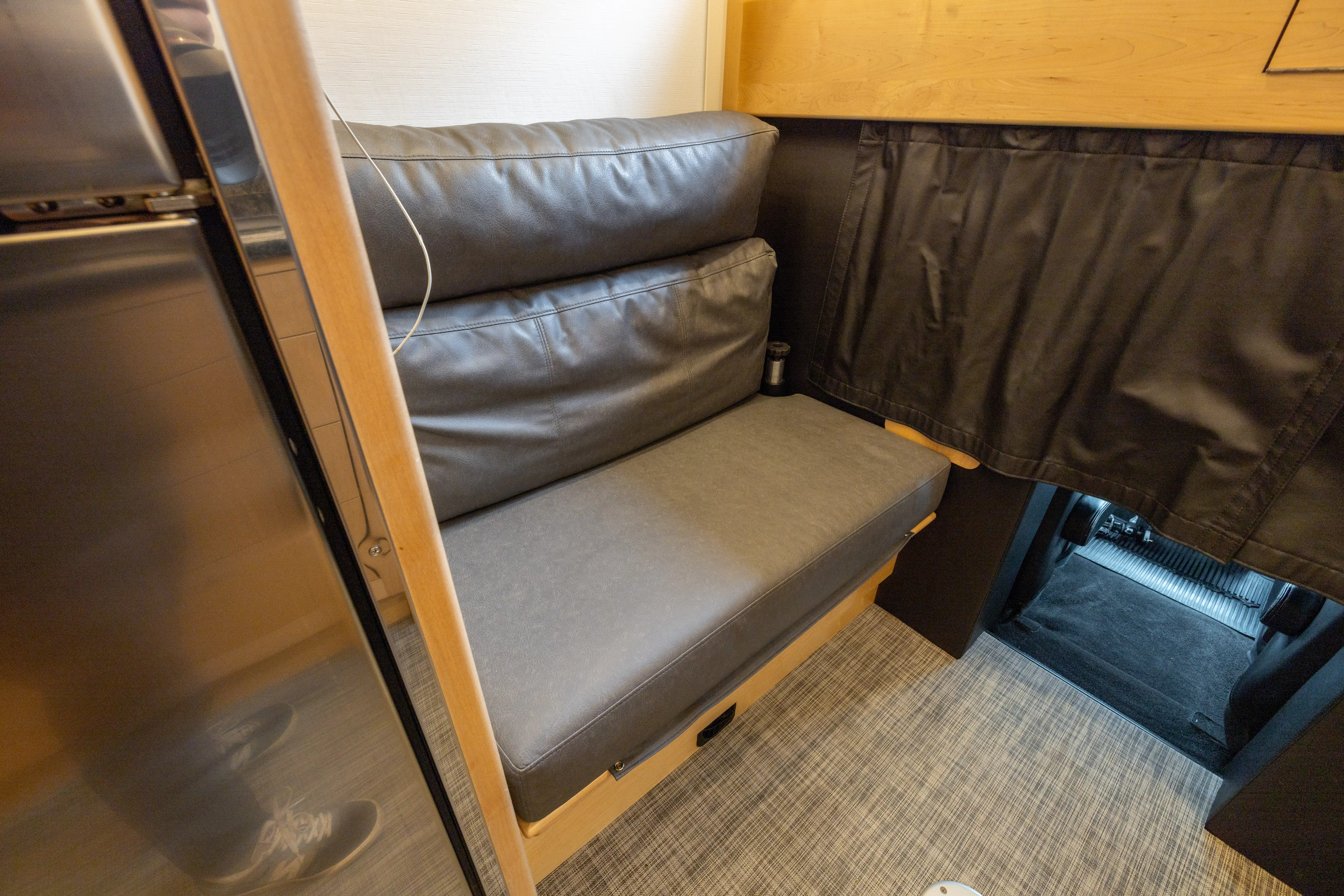 earthroamer-pre-roamed-157-for-sale-23
