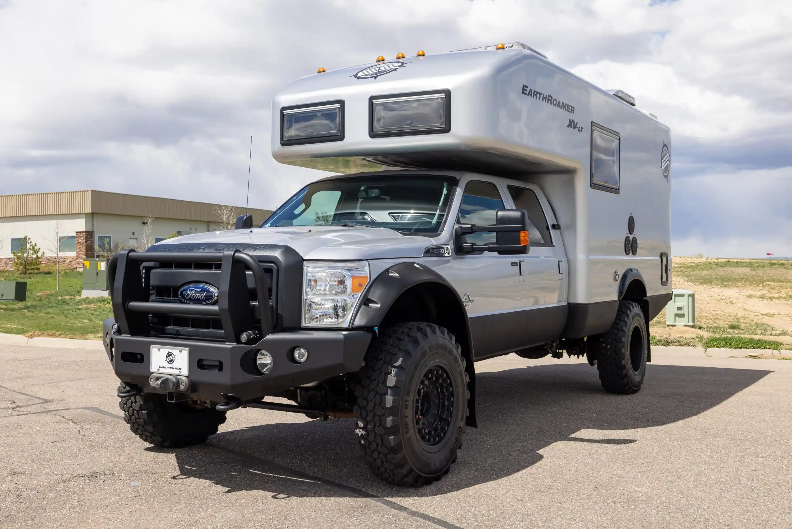 earthroamer-pre-roamed-157-for-sale-40