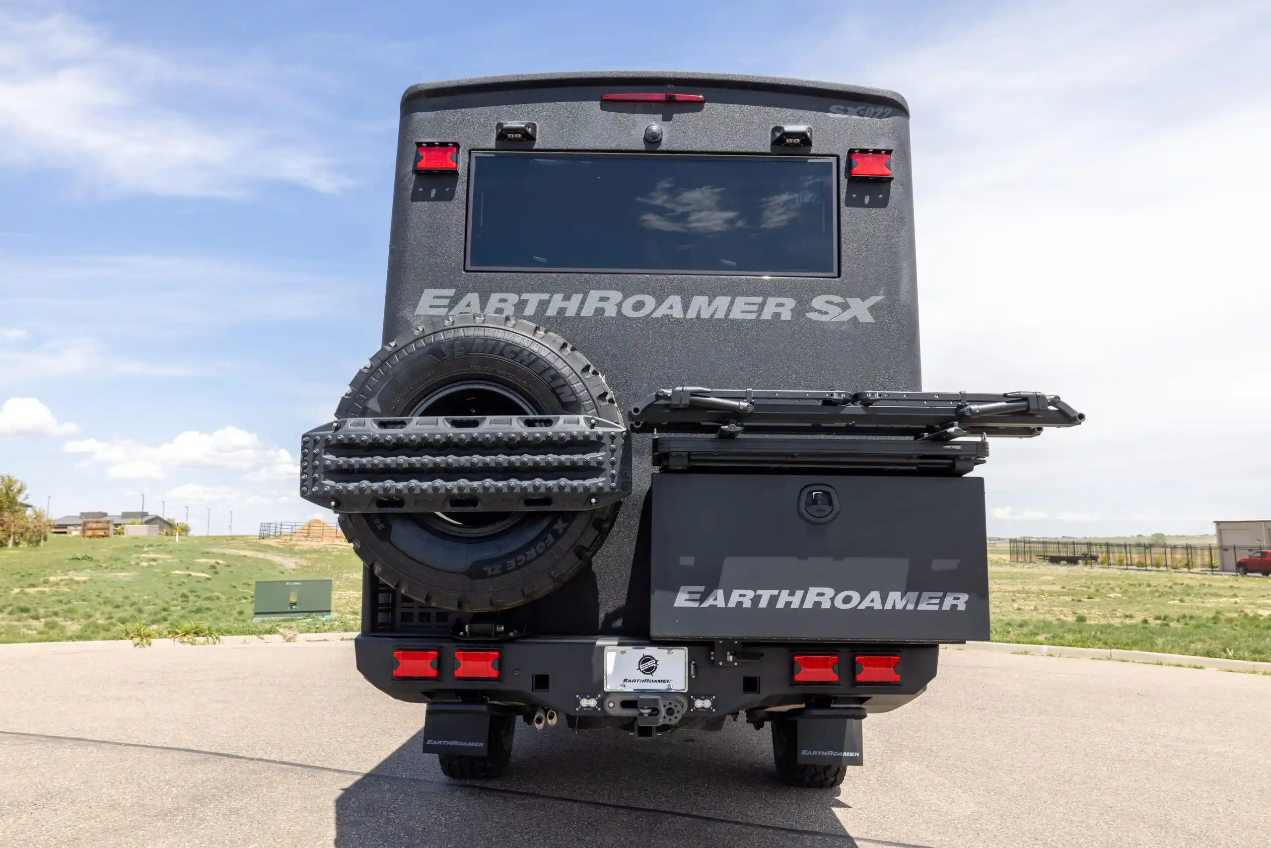 earthroamer-pre-roamed-sx-022-41
