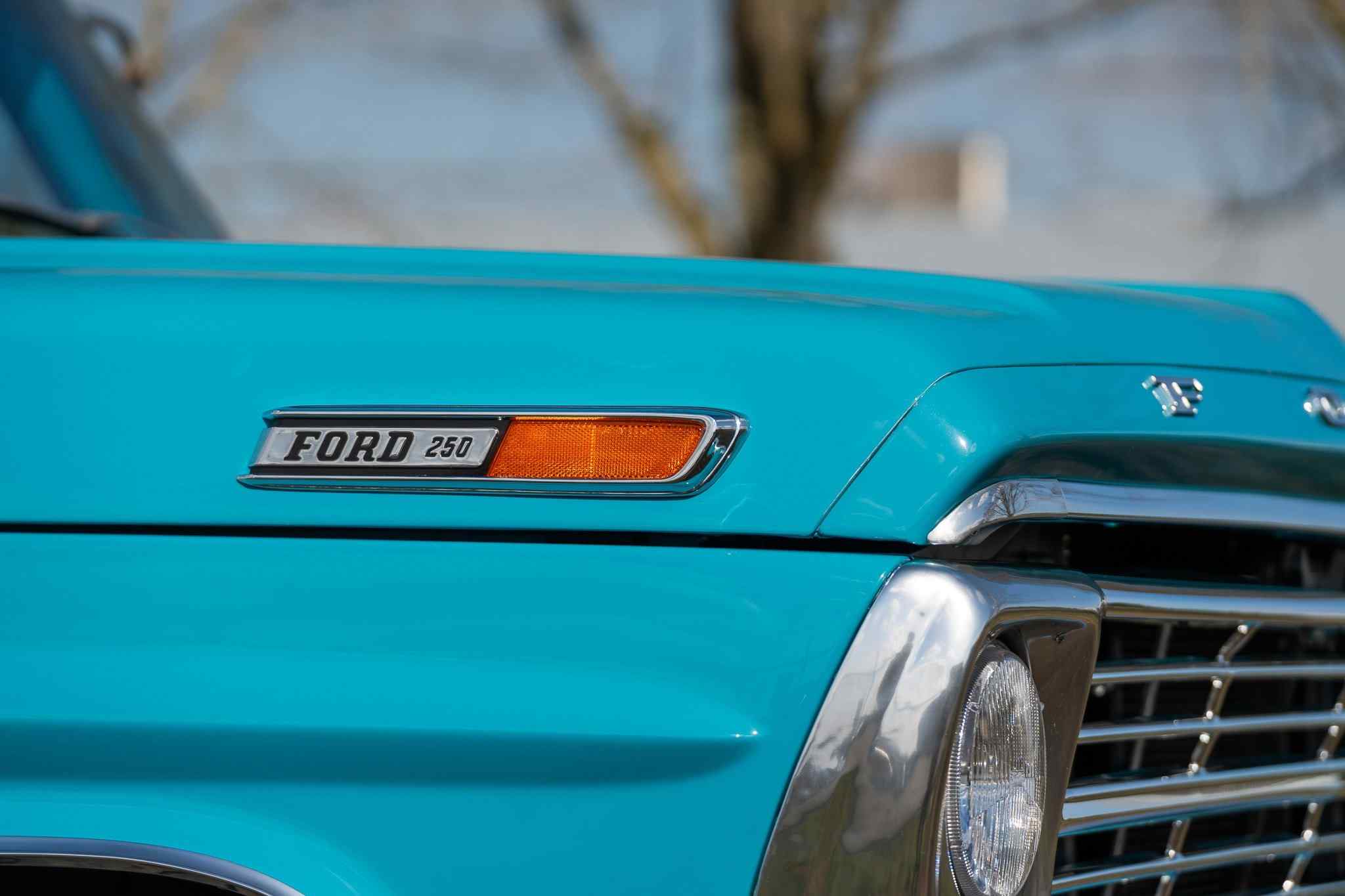 highline-1969-ford-f250-crew-cab-highboy-for-sale-15
