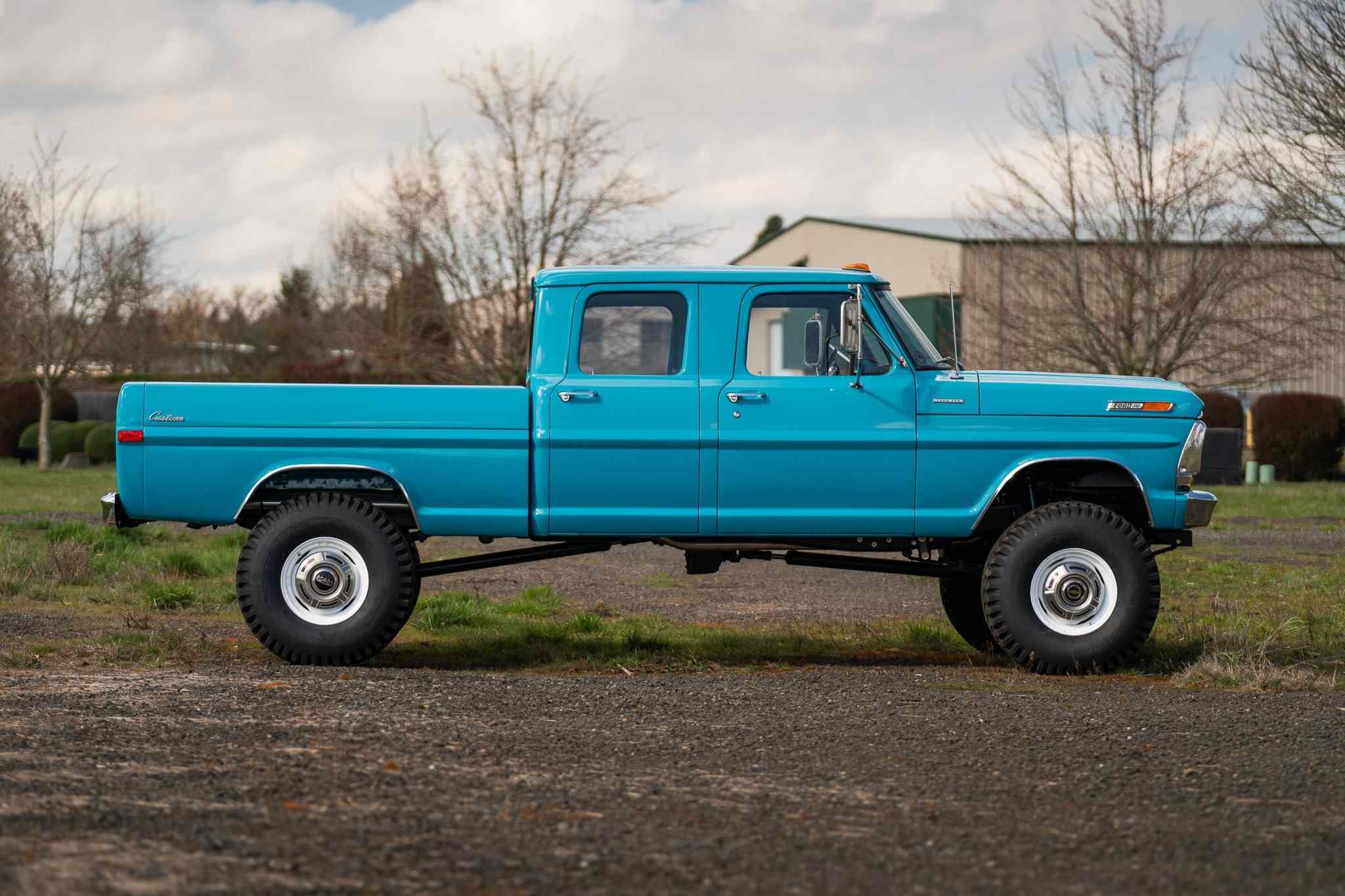 highline-1969-ford-f250-crew-cab-highboy-for-sale-3