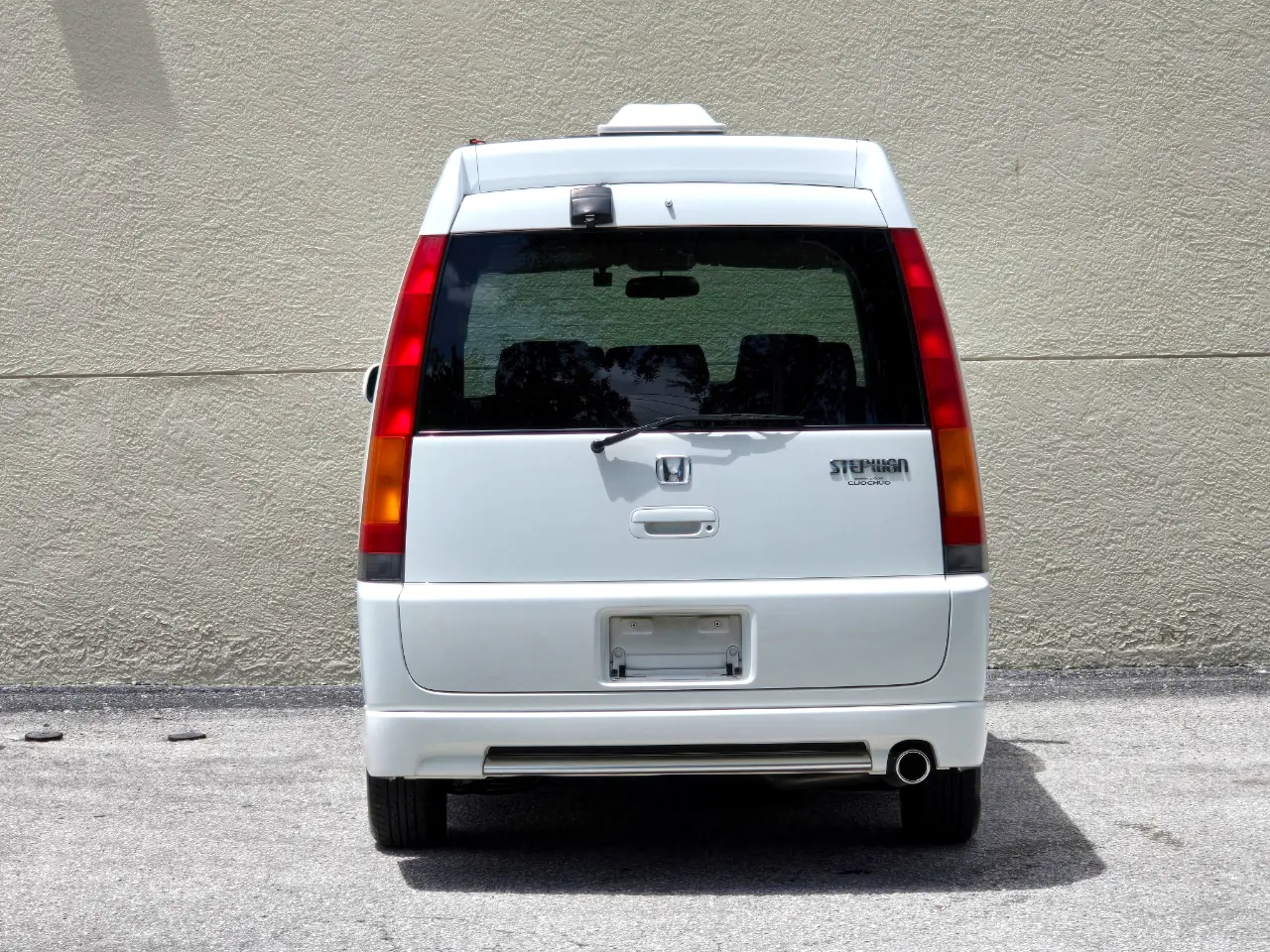honda-stepwagon-camper-for-sale-05