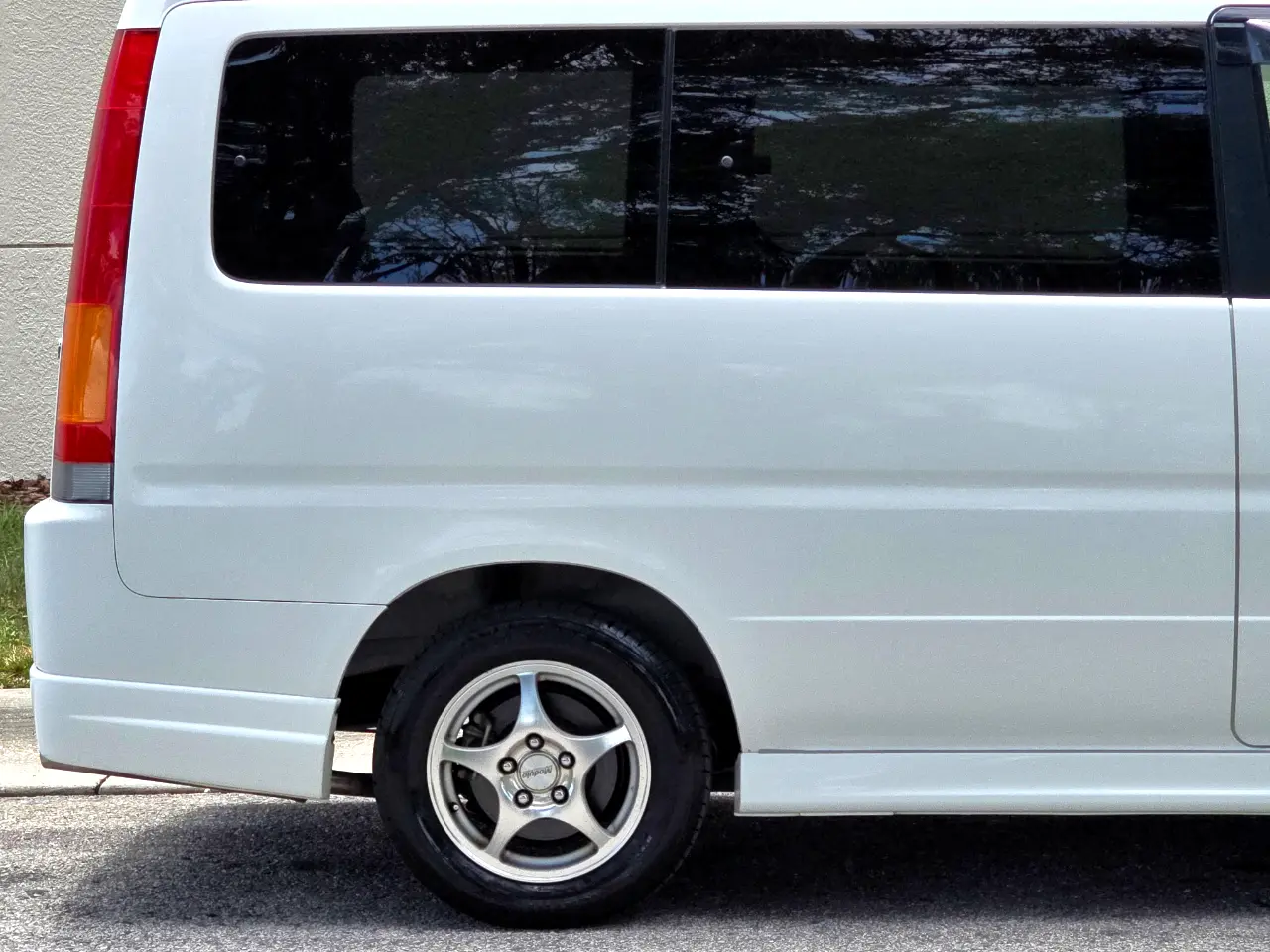 honda-stepwagon-camper-for-sale-08