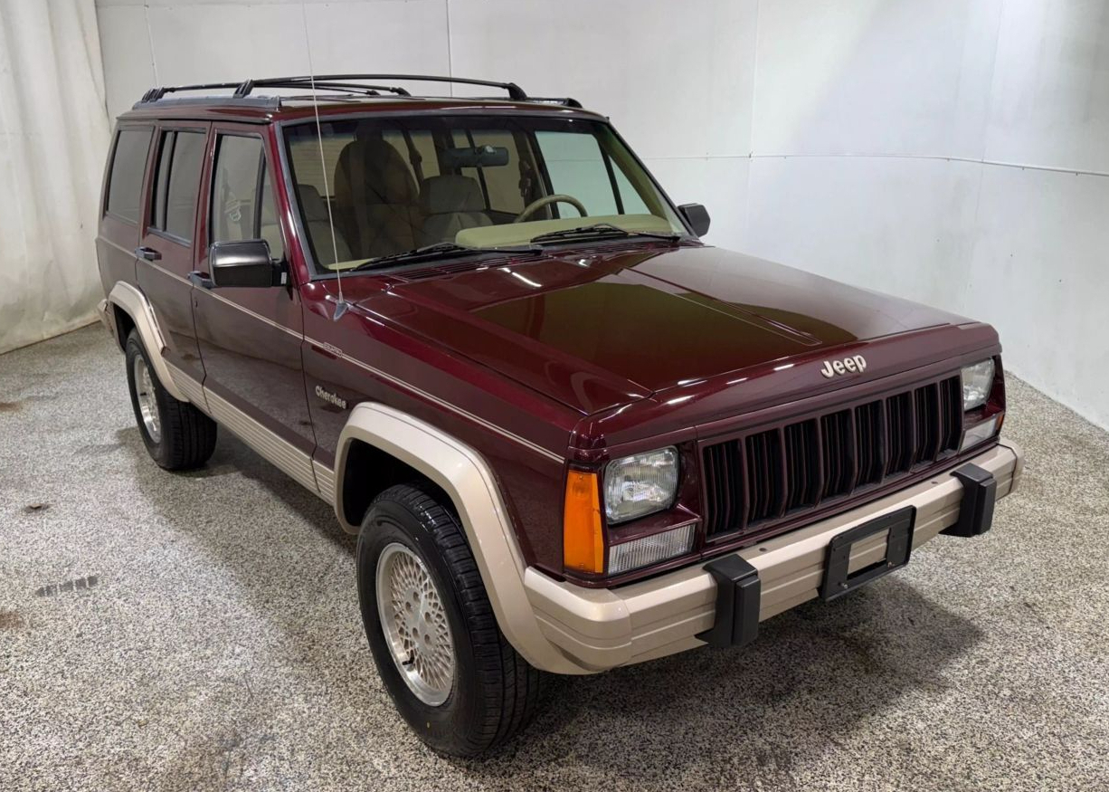jeep-cherokee-xj-for-sale-00