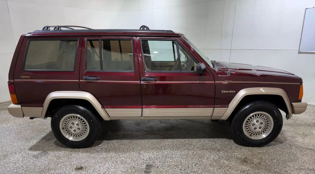 jeep-cherokee-xj-for-sale-08