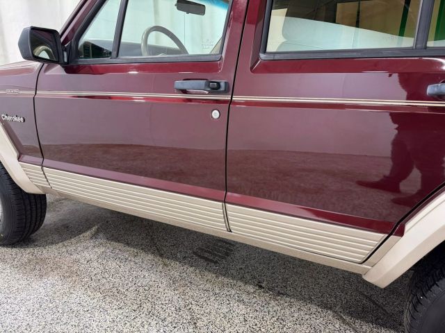 jeep-cherokee-xj-for-sale-17