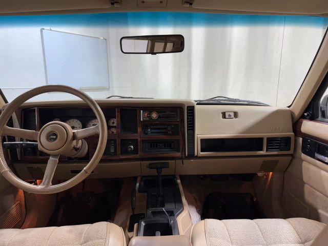 jeep-cherokee-xj-for-sale-21