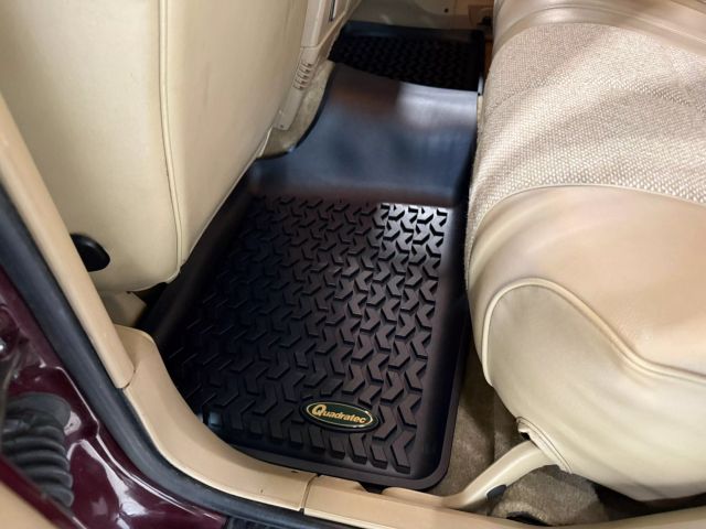 jeep-cherokee-xj-for-sale-32
