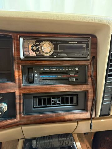 jeep-cherokee-xj-for-sale-36