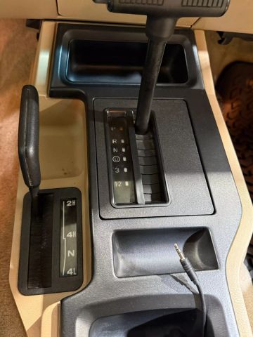 jeep-cherokee-xj-for-sale-37