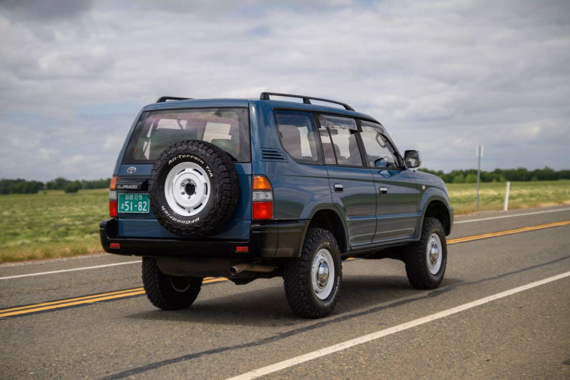 land-cruiser-prado-for-sale-05
