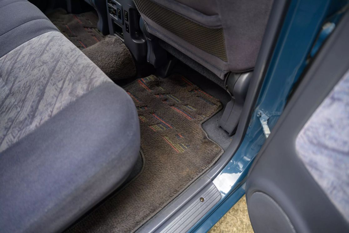 land-cruiser-prado-for-sale-51