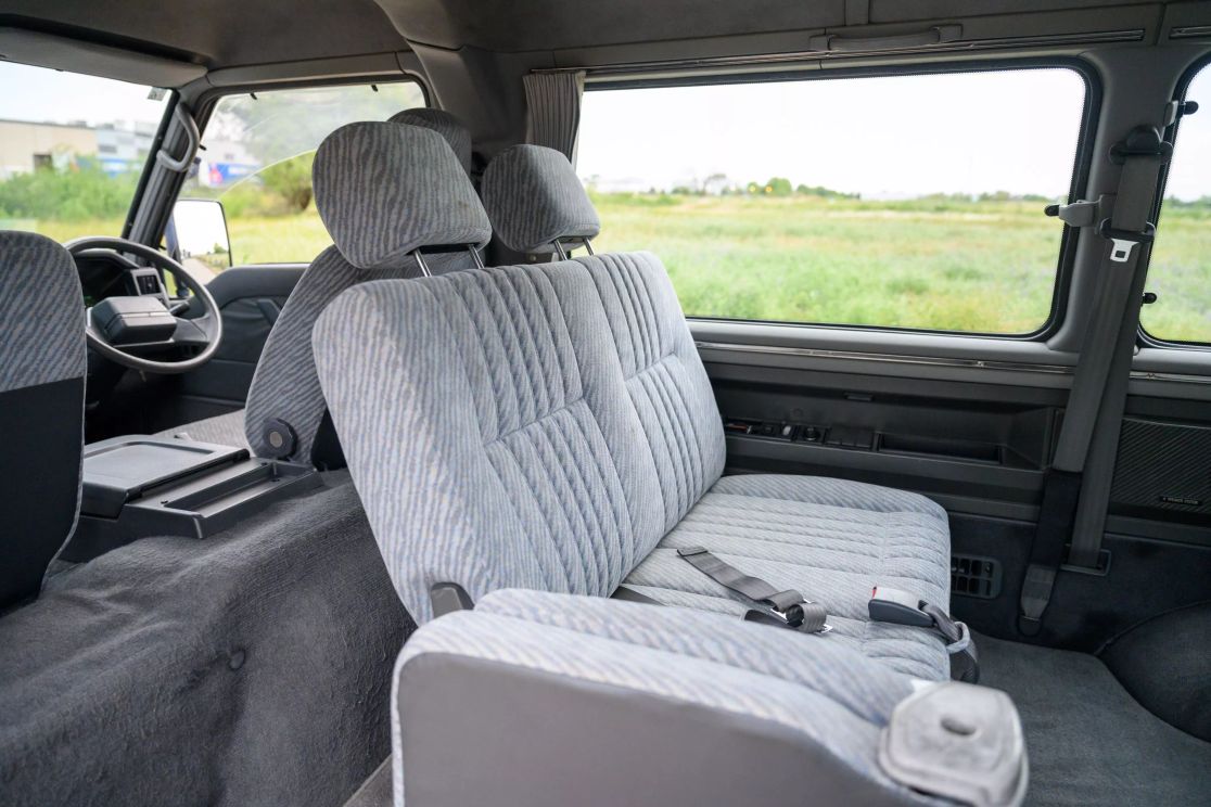mitsubishi-delica-star-wagon-for-sale-19