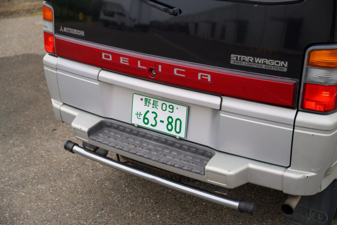 mitsubishi-delica-star-wagon-for-sale-39