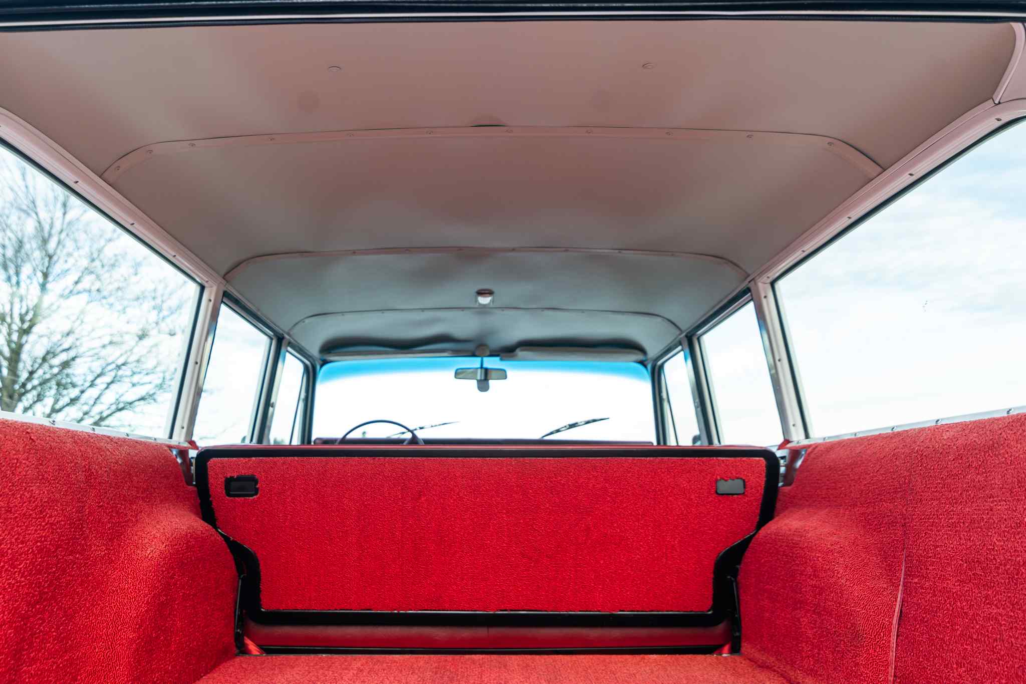modified-1970-international-harvester-travelall-for-sale-124