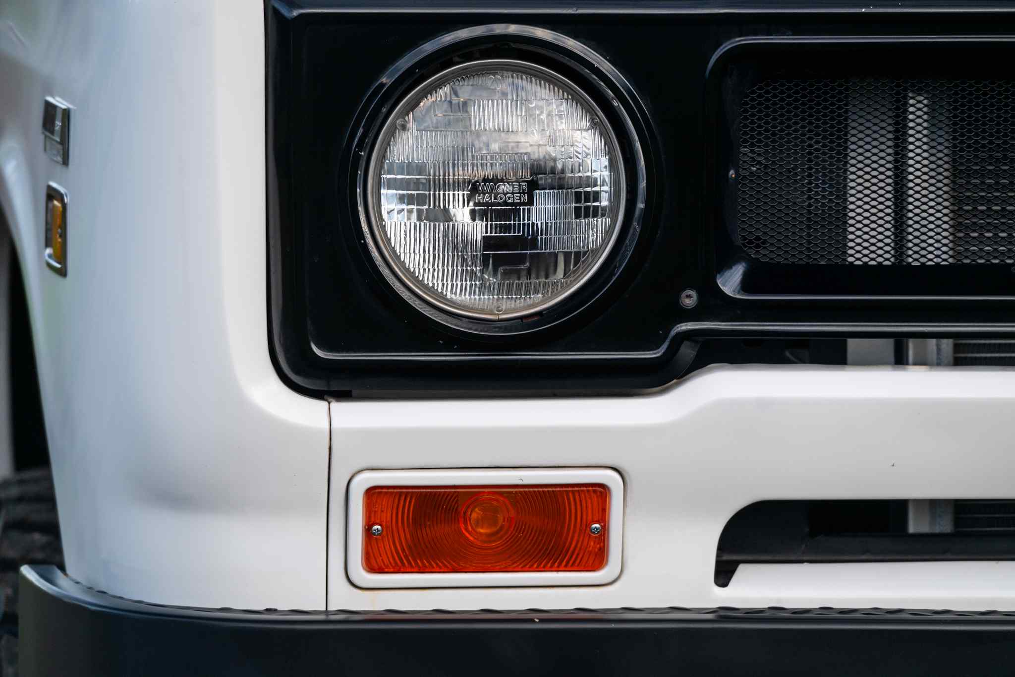 modified-1970-international-harvester-travelall-for-sale-35