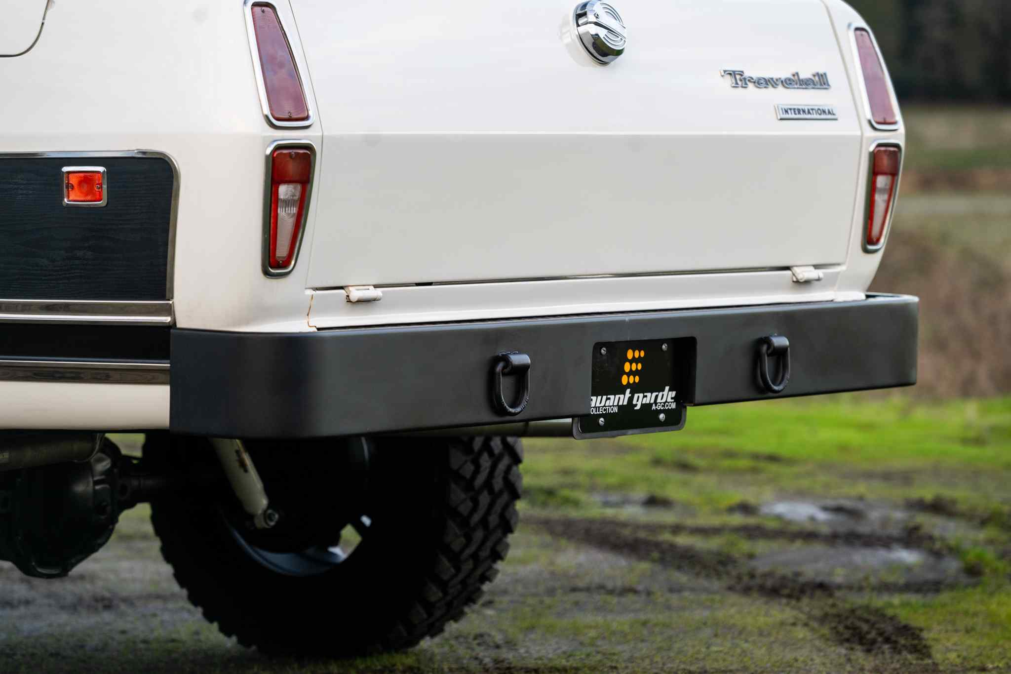 modified-1970-international-harvester-travelall-for-sale-56