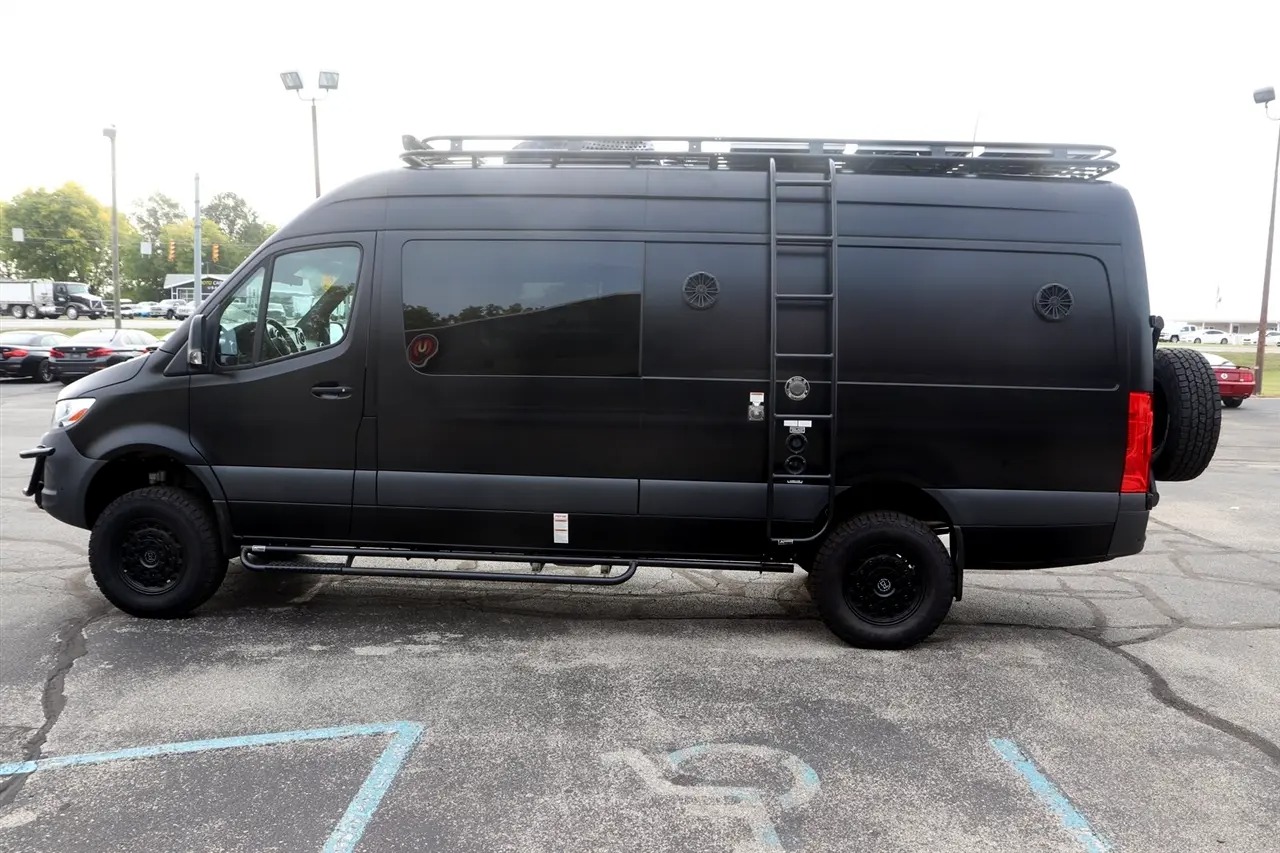modified-2020-mercedes-benz-sprinter-2500-170-in-wb-2