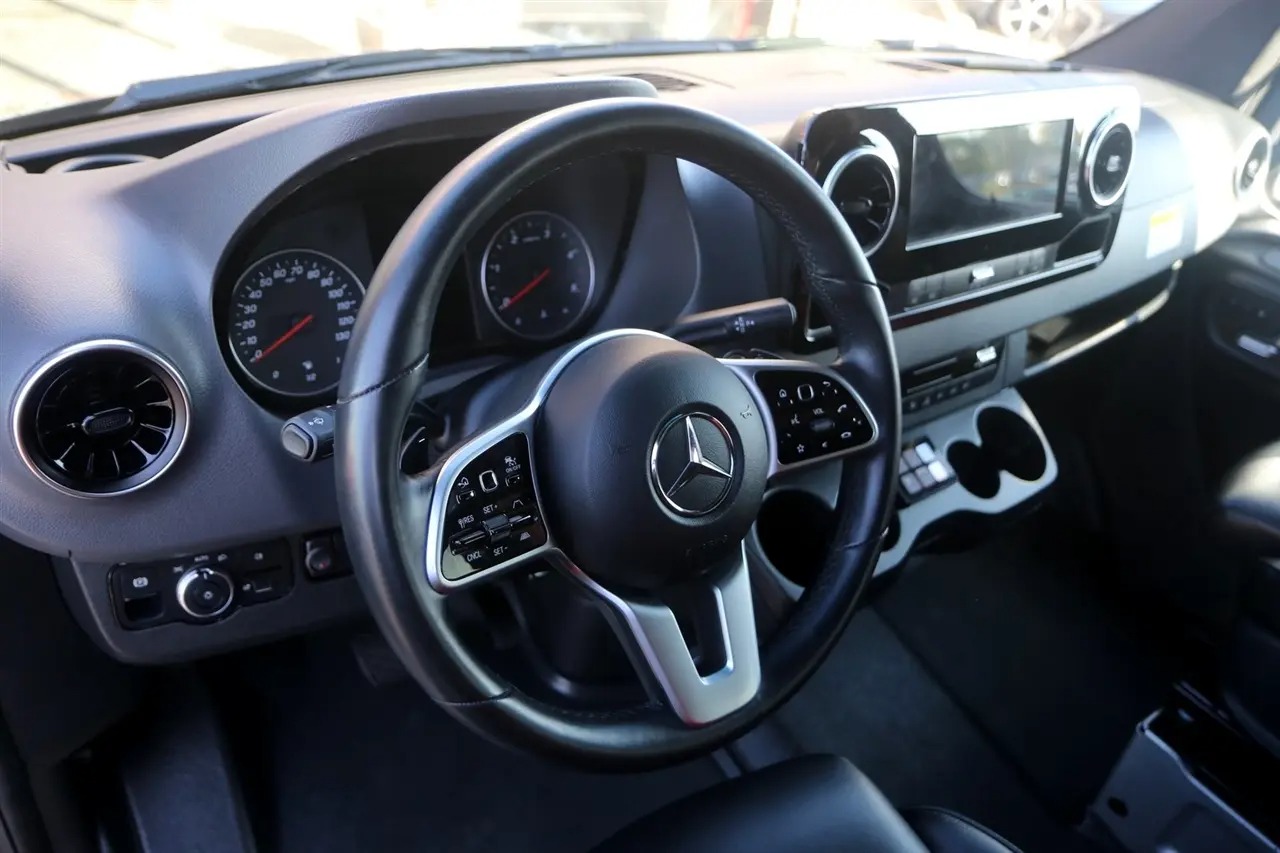 modified-2020-mercedes-benz-sprinter-2500-170-in-wb-25