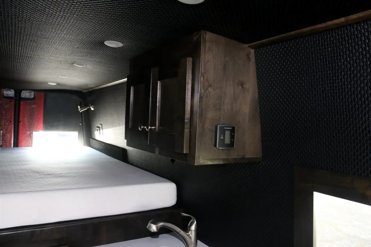 modified-2020-mercedes-benz-sprinter-2500-170-in-wb-31