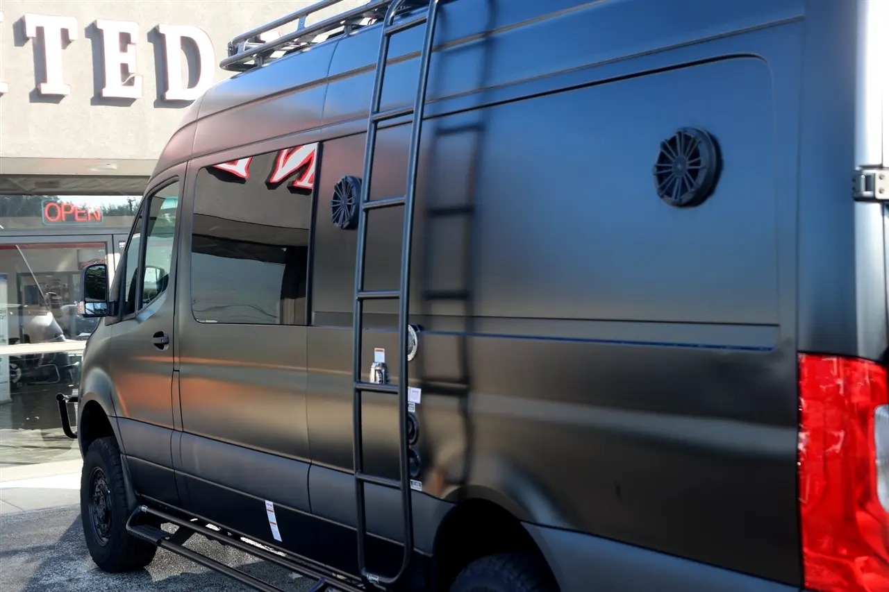 modified-2020-mercedes-benz-sprinter-2500-170-in-wb-39