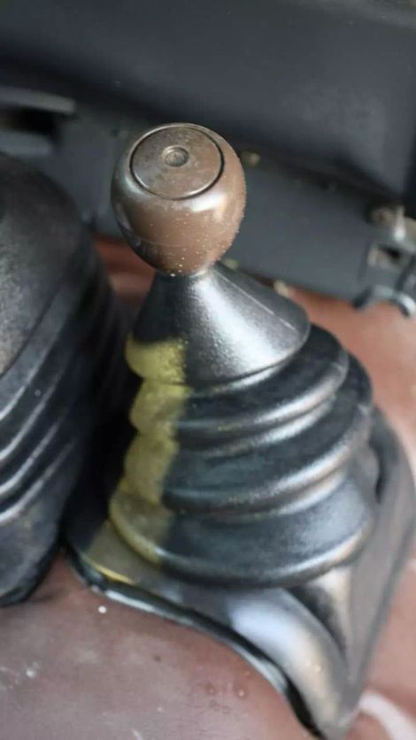 toyota-land-cruiser-troopy-for-sale-05
