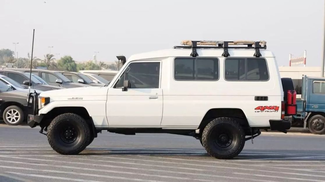 toyota-land-cruiser-troopy-for-sale-24