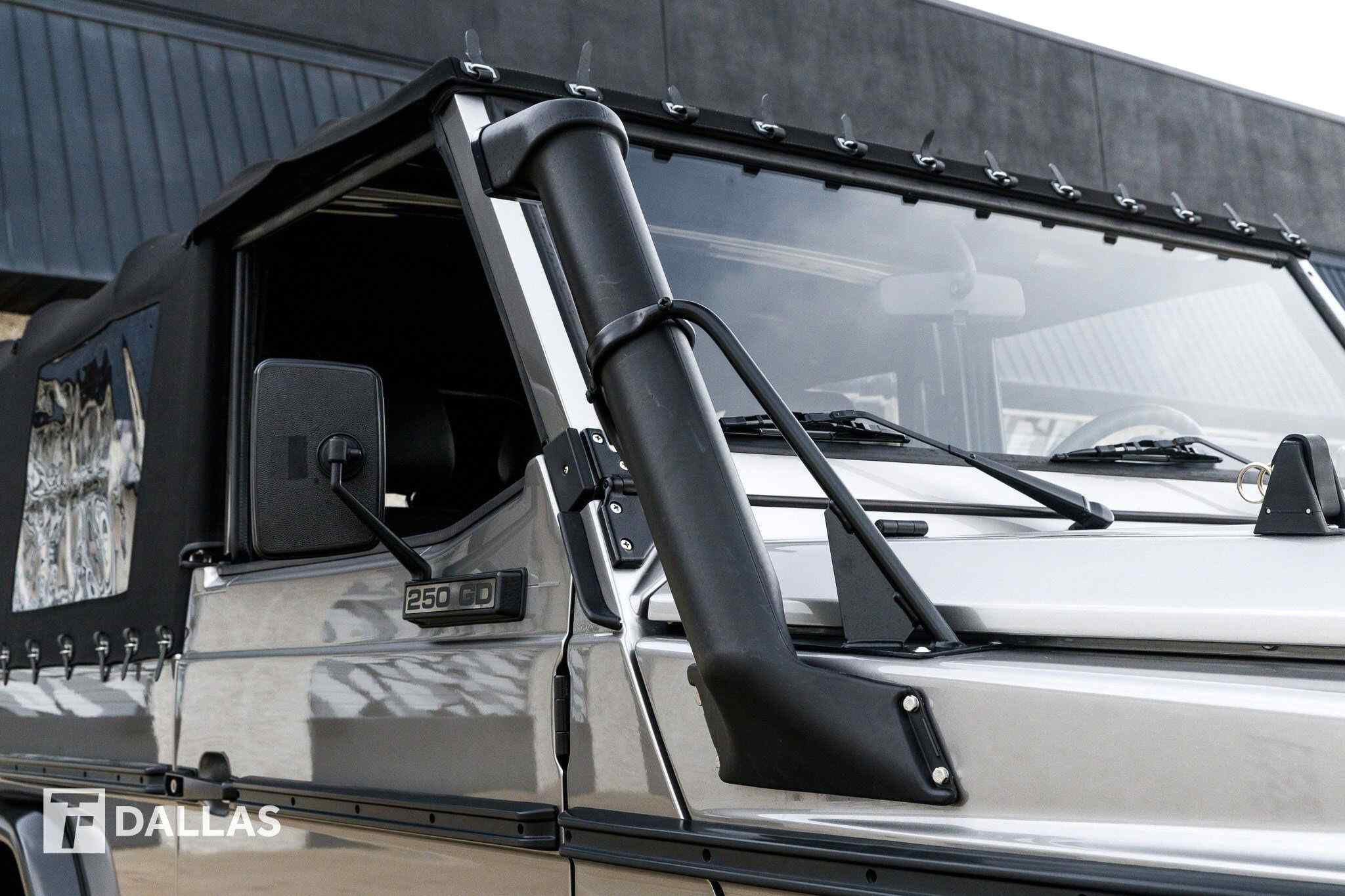 used-1990-mercedes-benz-250-gd-expedition-motor-company-for-sale-6