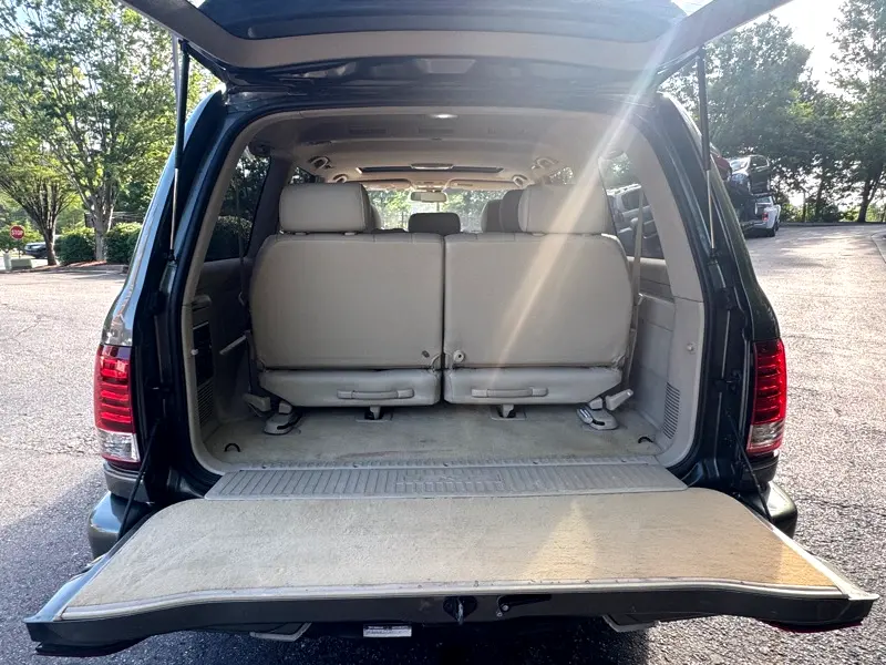 used-2007-lexus-lx-470-for-sale-33