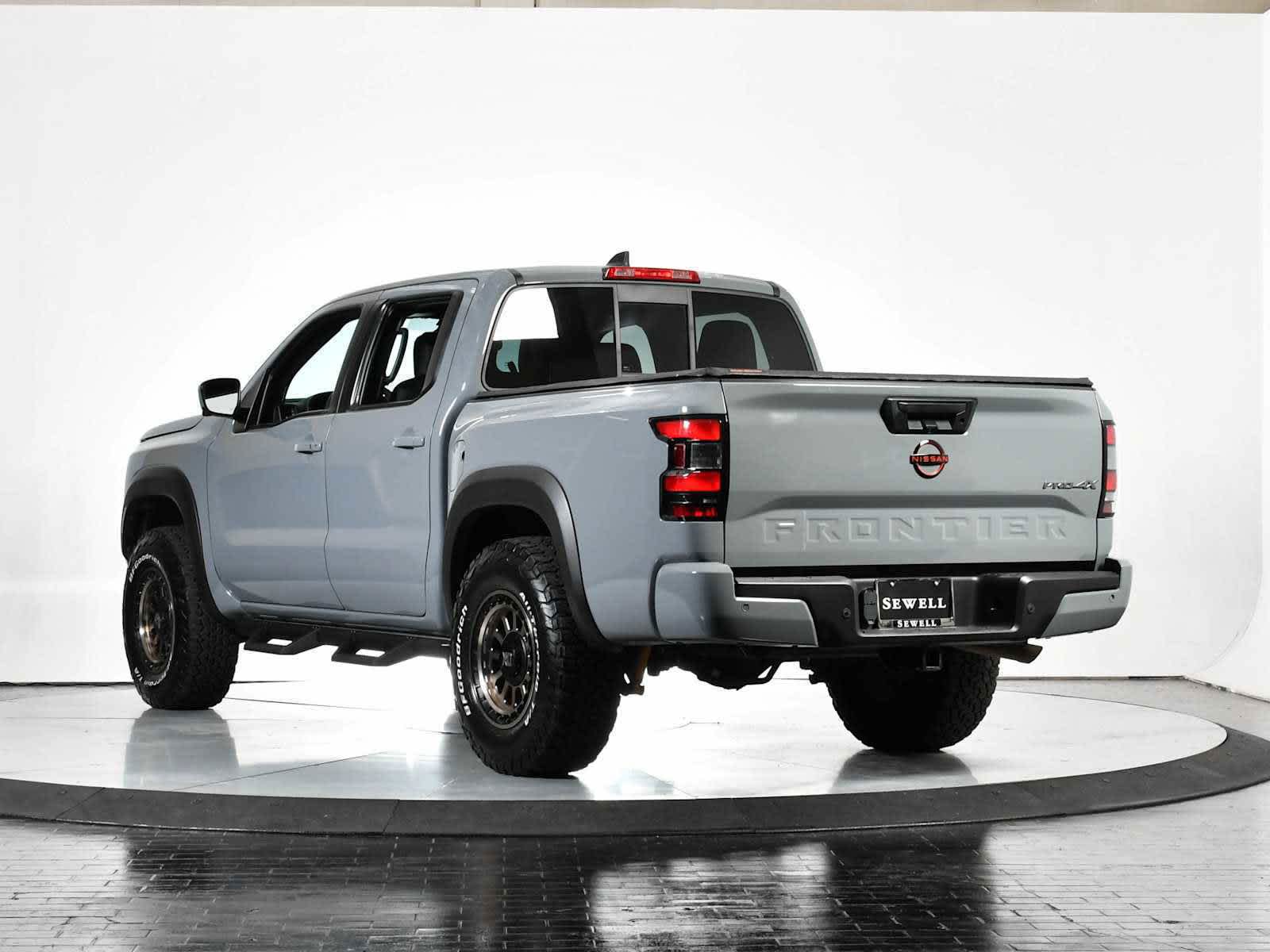 used-2022-nissan-frontier-pro-4x-4wd-crew-cab-pickup-1n6ed1ek2nn659490-for-sale-03
