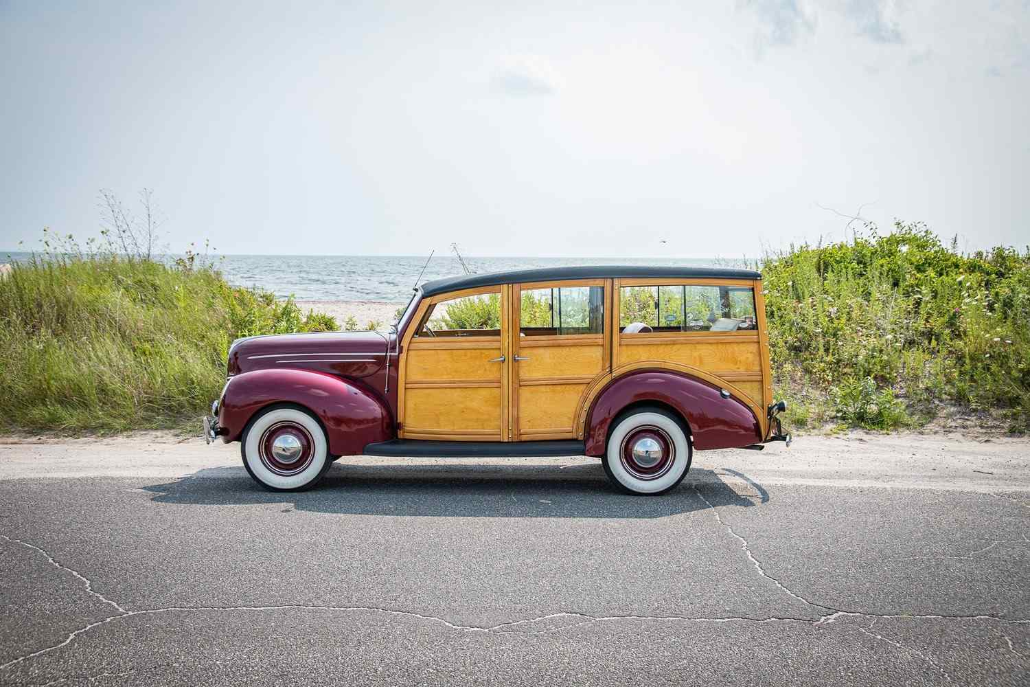 1939-ford-deluxe-woody-wagon-for-sale-2
