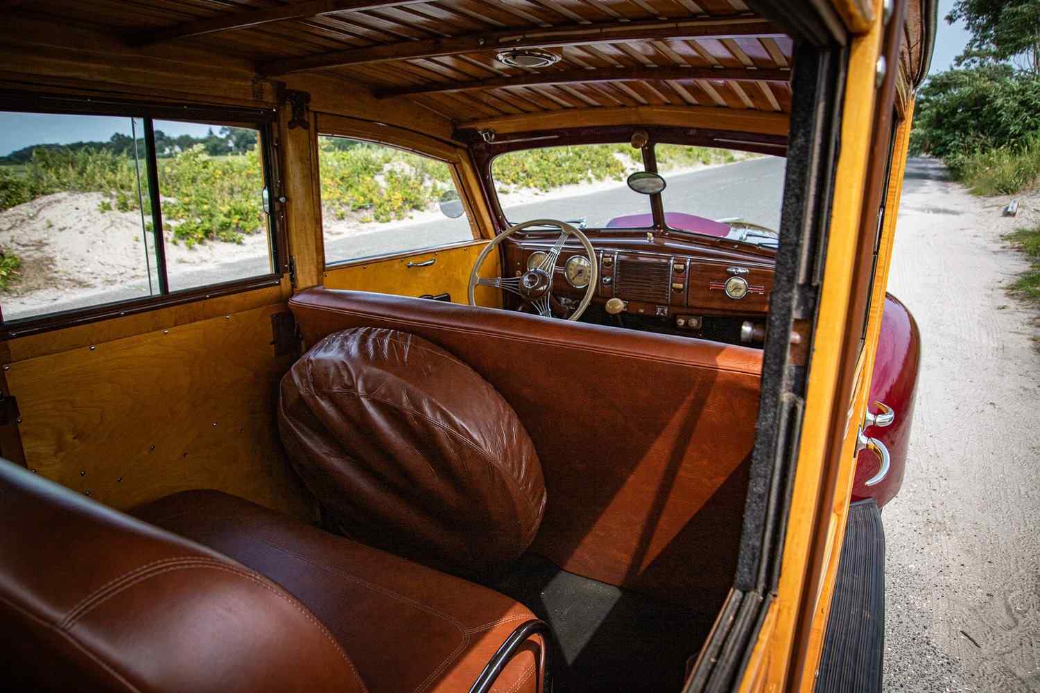 1939-ford-deluxe-woody-wagon-for-sale-43