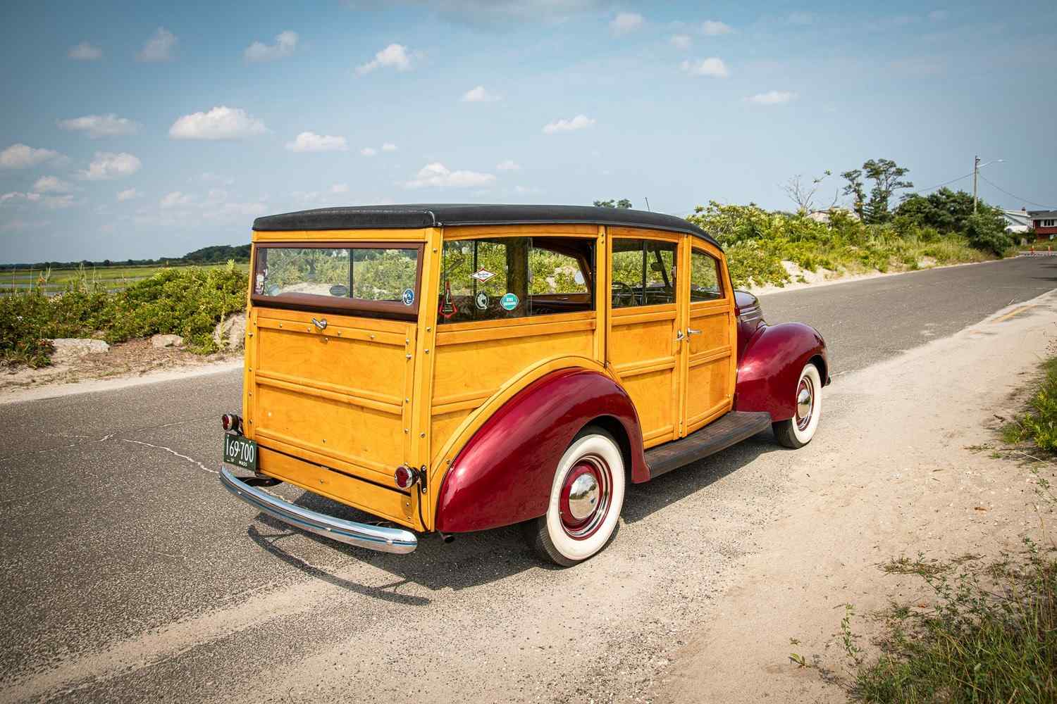 1939-ford-deluxe-woody-wagon-for-sale-44