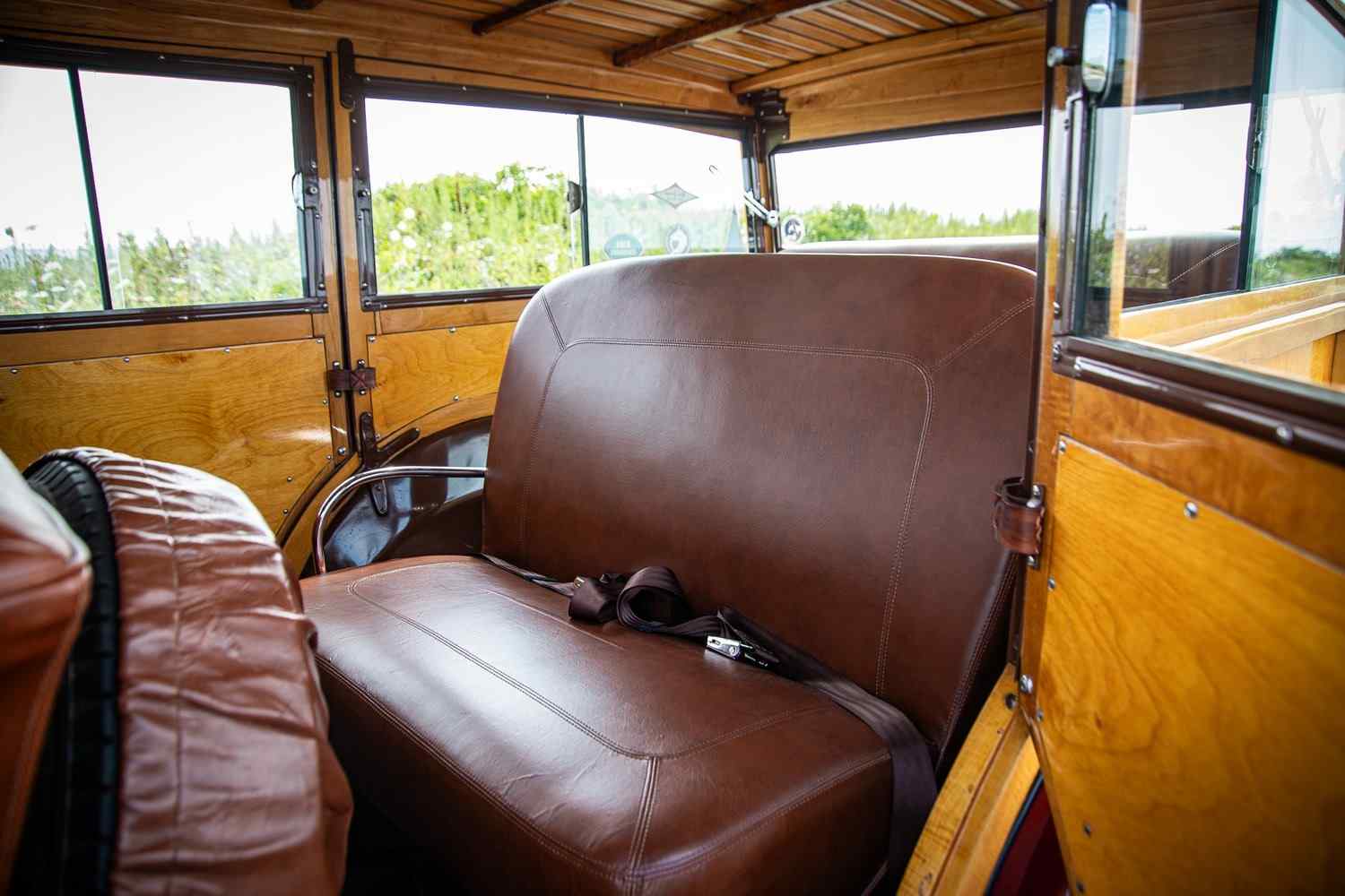 1939-ford-deluxe-woody-wagon-for-sale-49