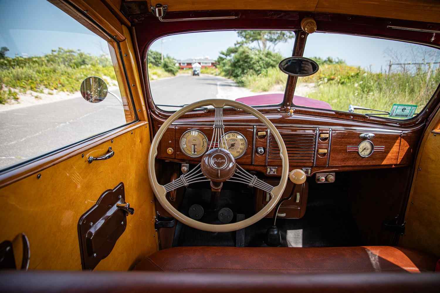 1939-ford-deluxe-woody-wagon-for-sale-50