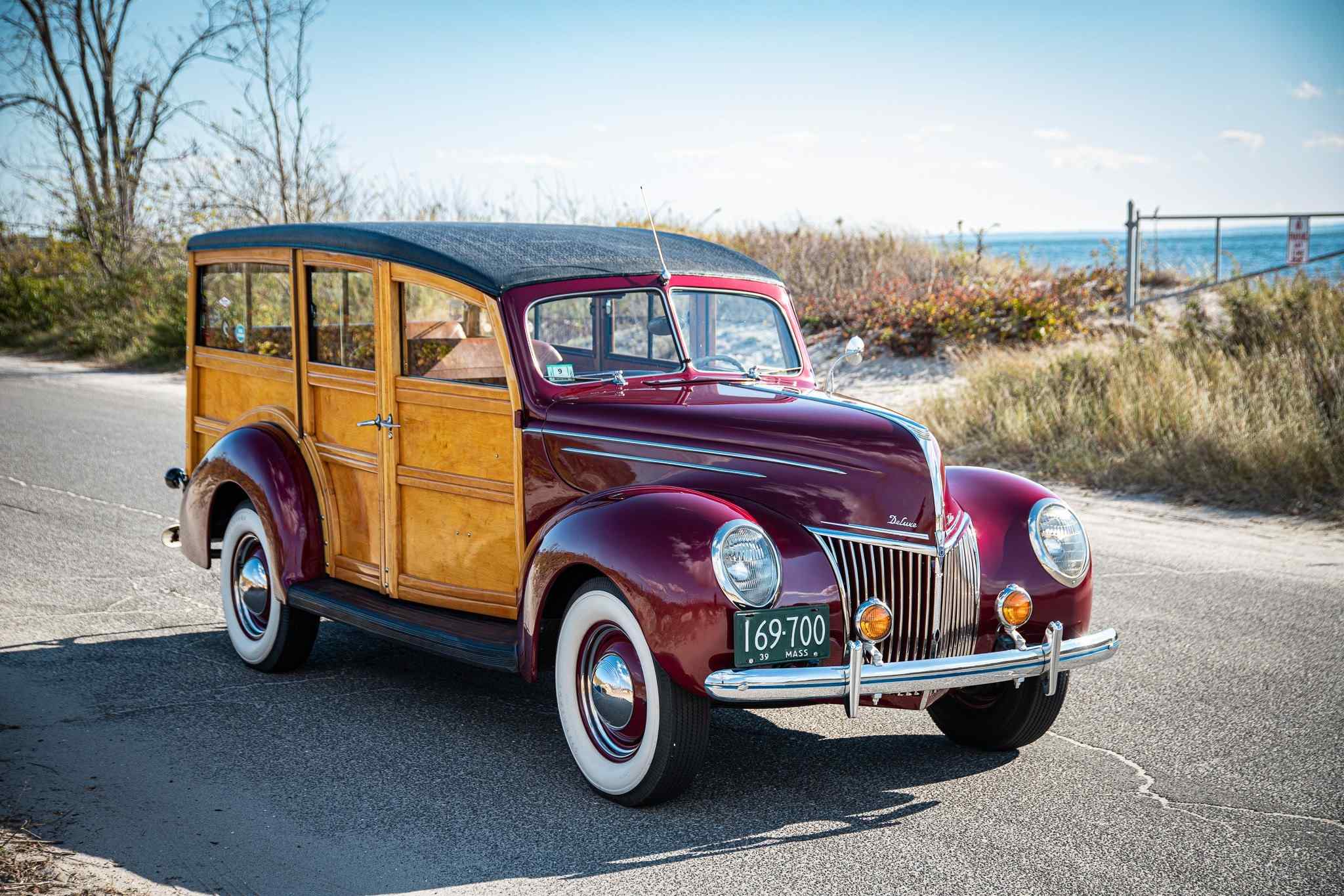 1939-ford-deluxe-woody-wagon-for-sale-58