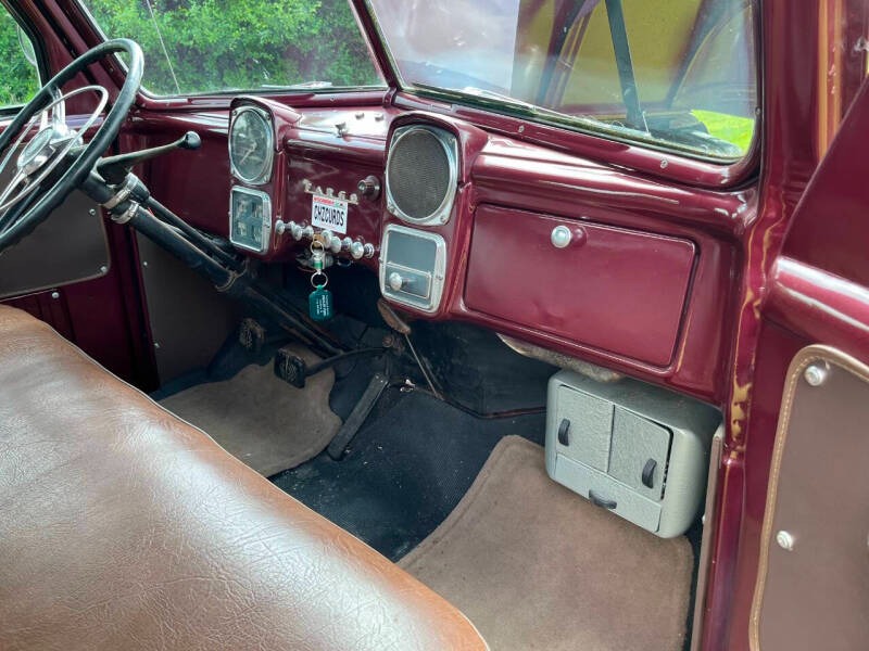 1953-fargo-fp108-half-ton-short-box-canadian-dodge (47)