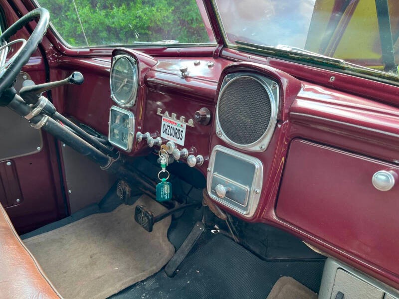 1953-fargo-fp108-half-ton-short-box-canadian-dodge (49)