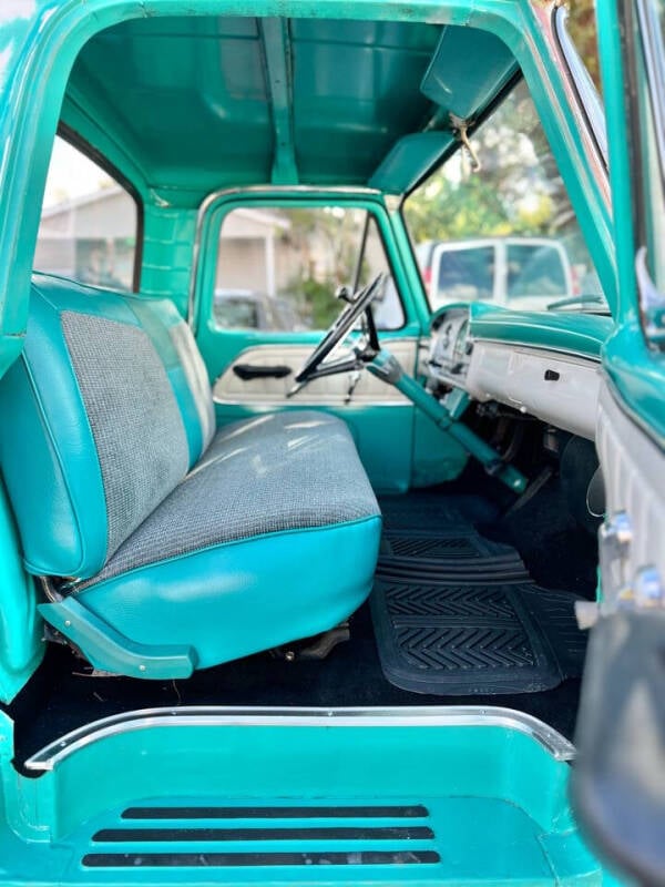 1964-ford-f-100-styleside-rwd (27)