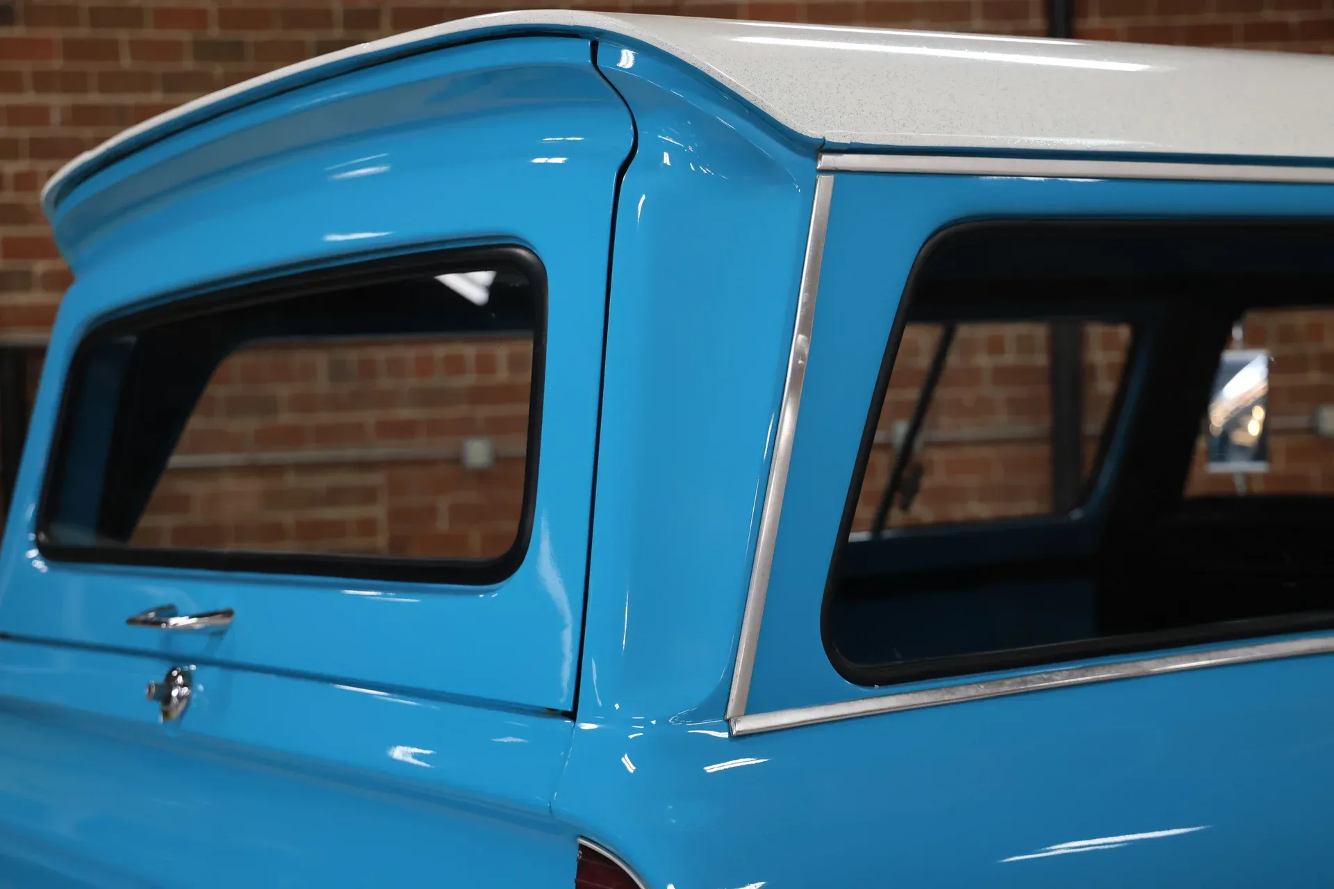 1966-gmc-carryall-suburban-for-sale-st-louis-mo-66