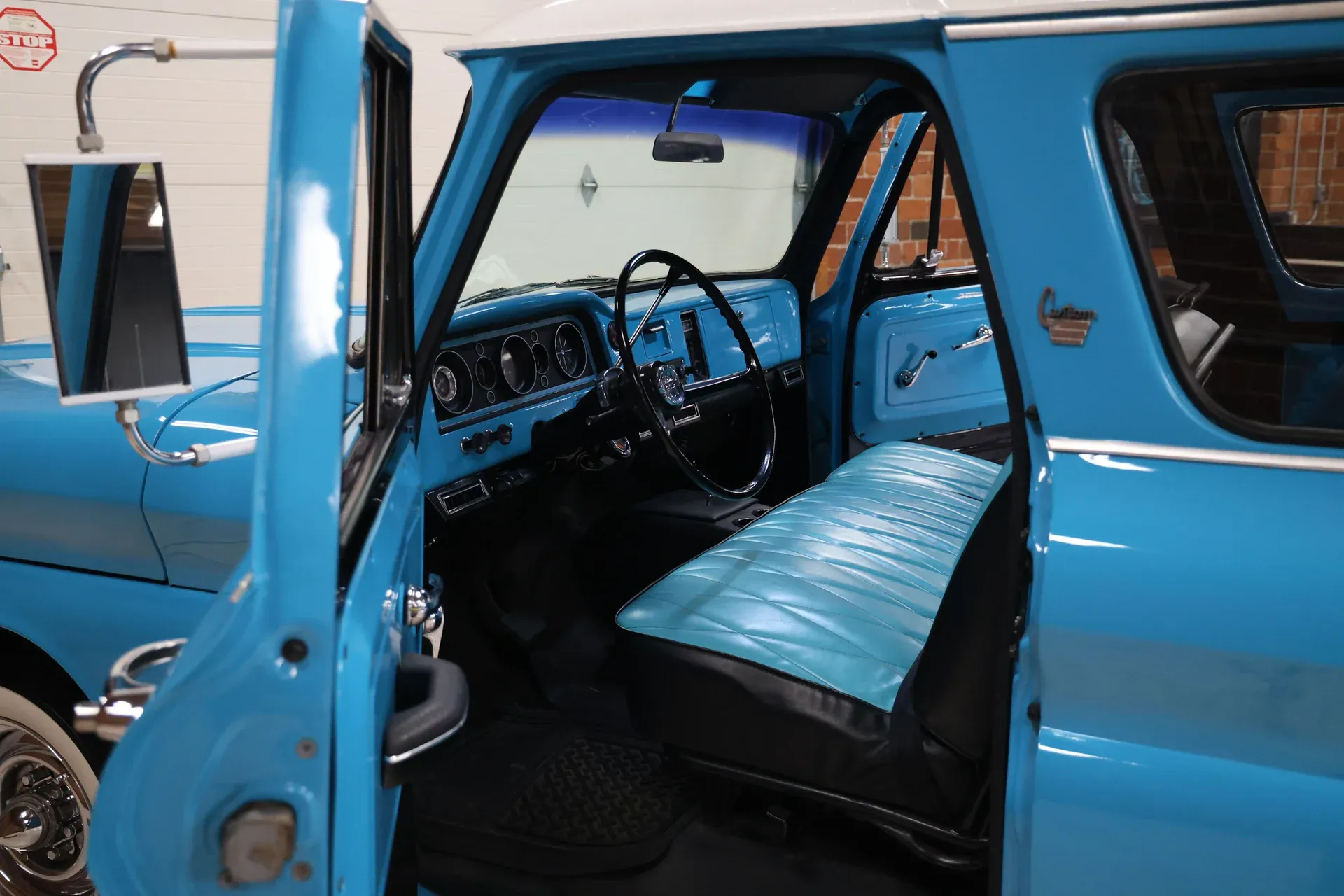 1966-gmc-carryall-suburban-for-sale-st-louis-mo-99