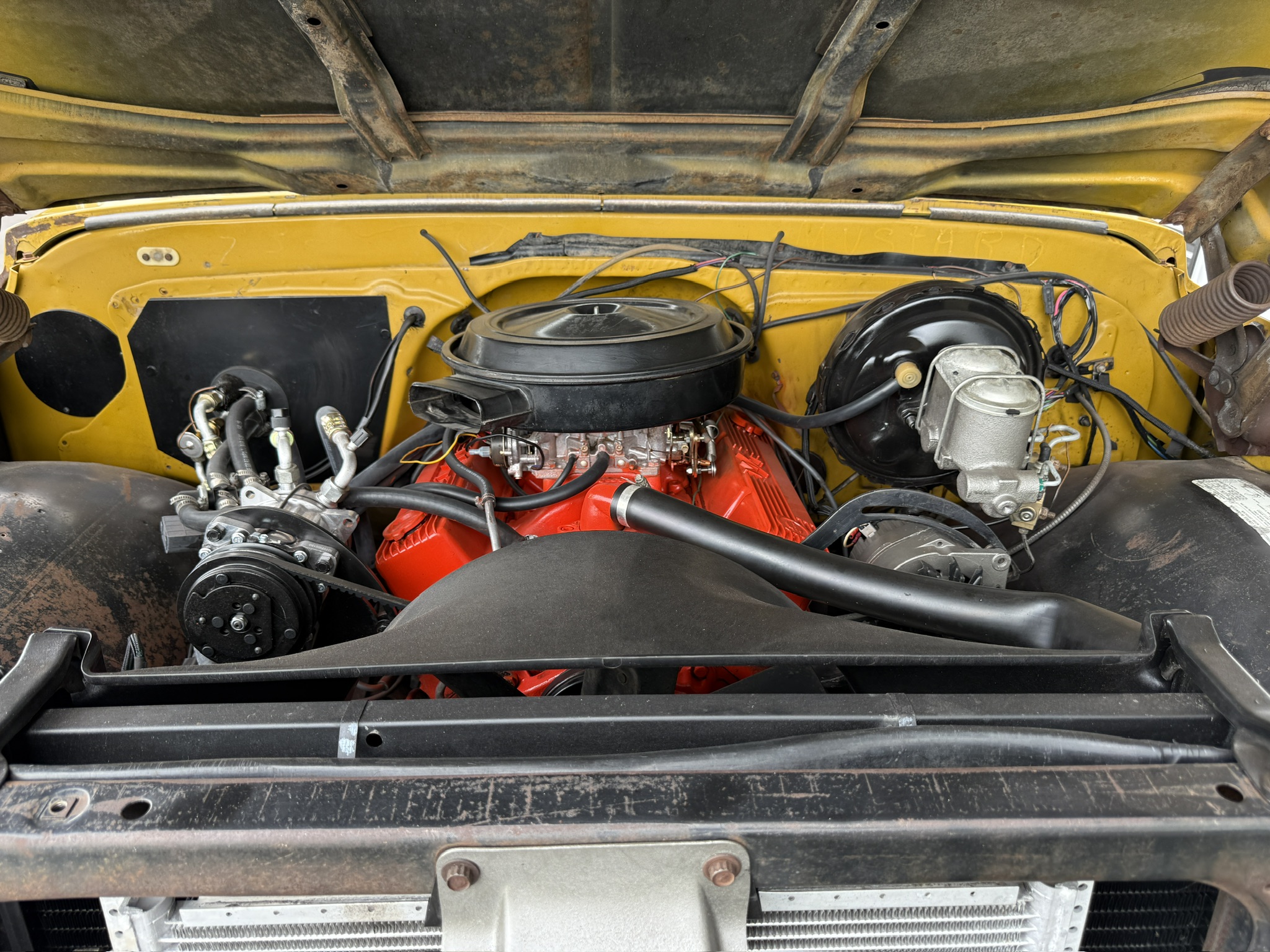1972-Chevrolet-K-20-Suburban-for-sale-14