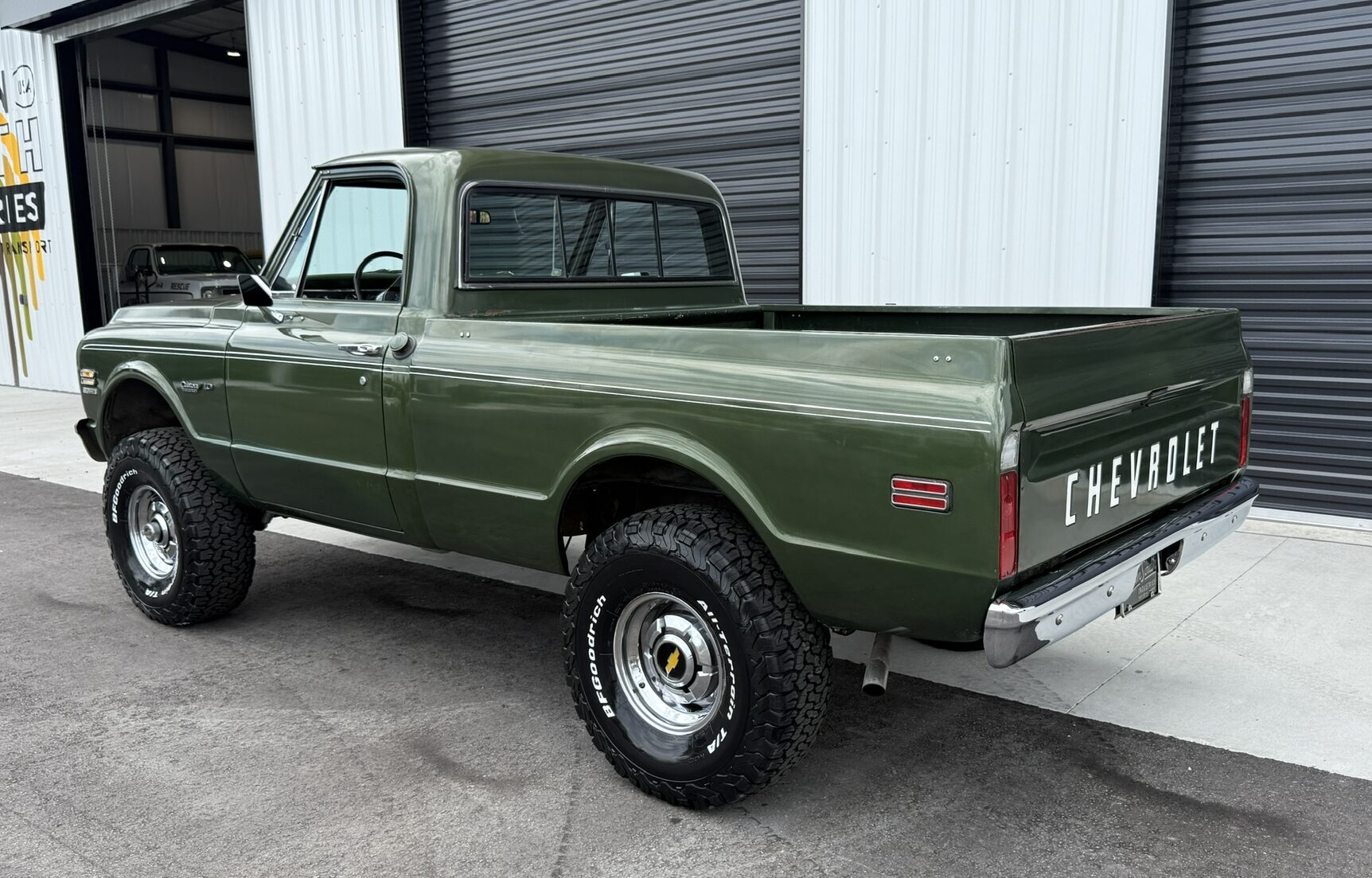 1972-chevrolet-k10-custom-deluxe-for-sale-08