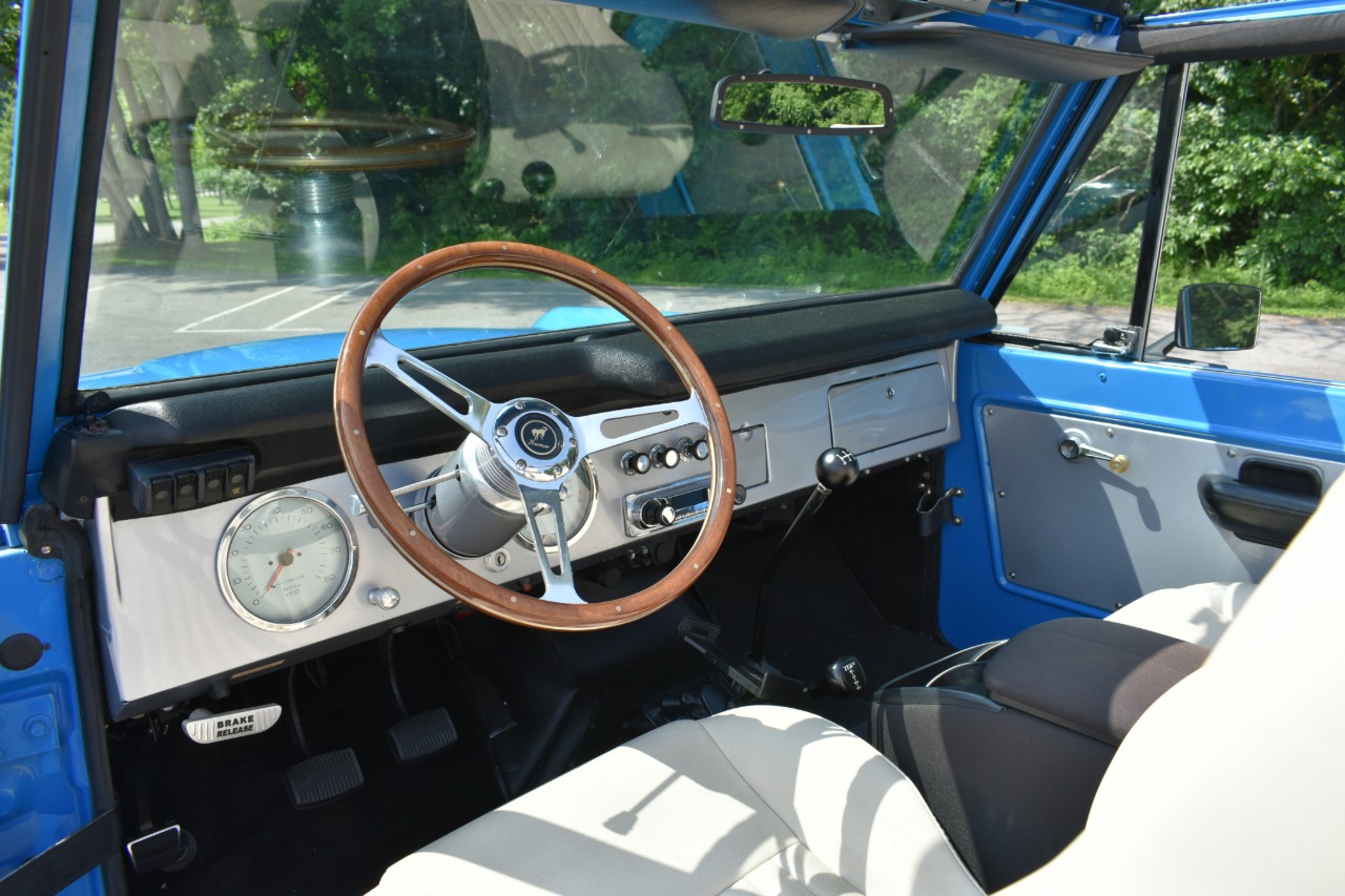 1973-ford-bronco-for-sale-39