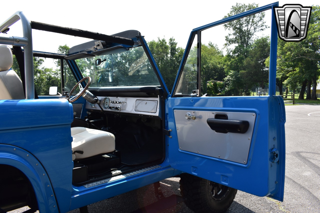 1973-ford-bronco-for-sale-42
