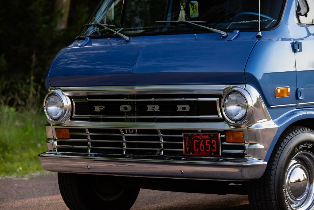 1974-ford-e-150-club-wagon-for-sale-14