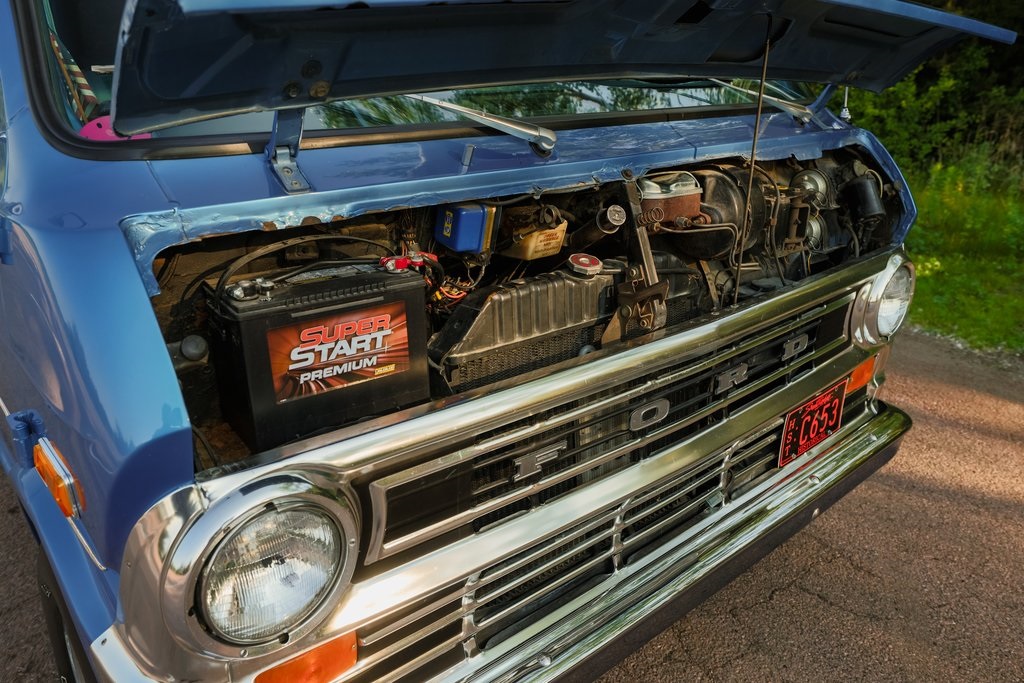 1974-ford-e-150-club-wagon-for-sale-30